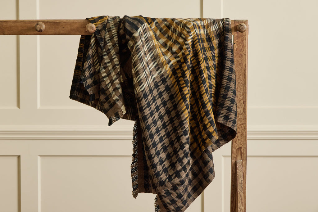 Nicky Kehoe - Natte Plaid Throw