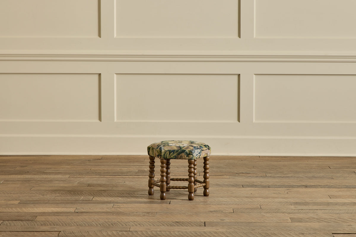 Nicky Kehoe - Turned Oak Wood Stool No. 2