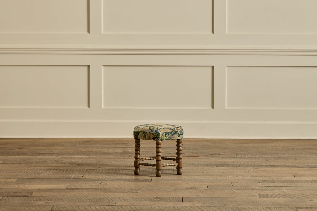 Nicky Kehoe - Turned Oak Wood Stool No. 2