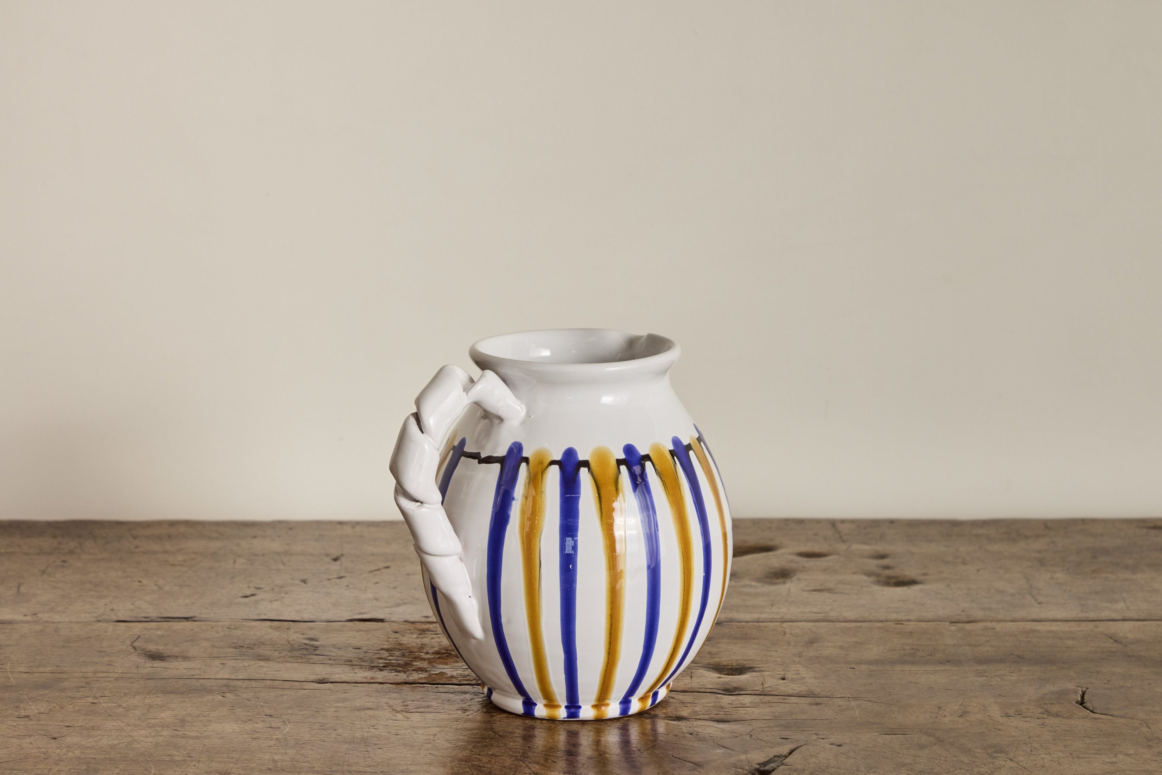 Nicky Kehoe - Drip Cigno Jug