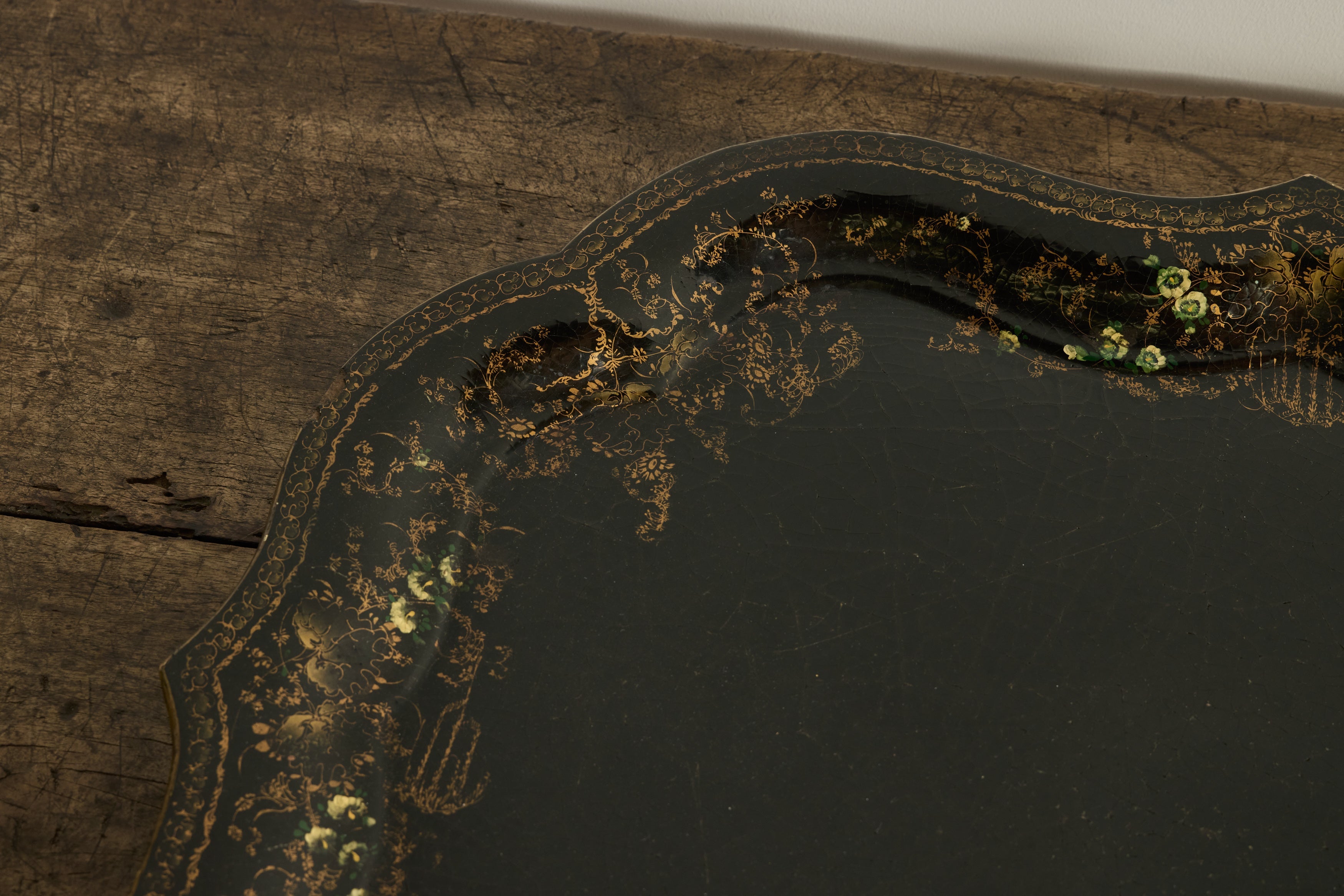 Nicky Kehoe - Lacquered Papier - Mâché Tray