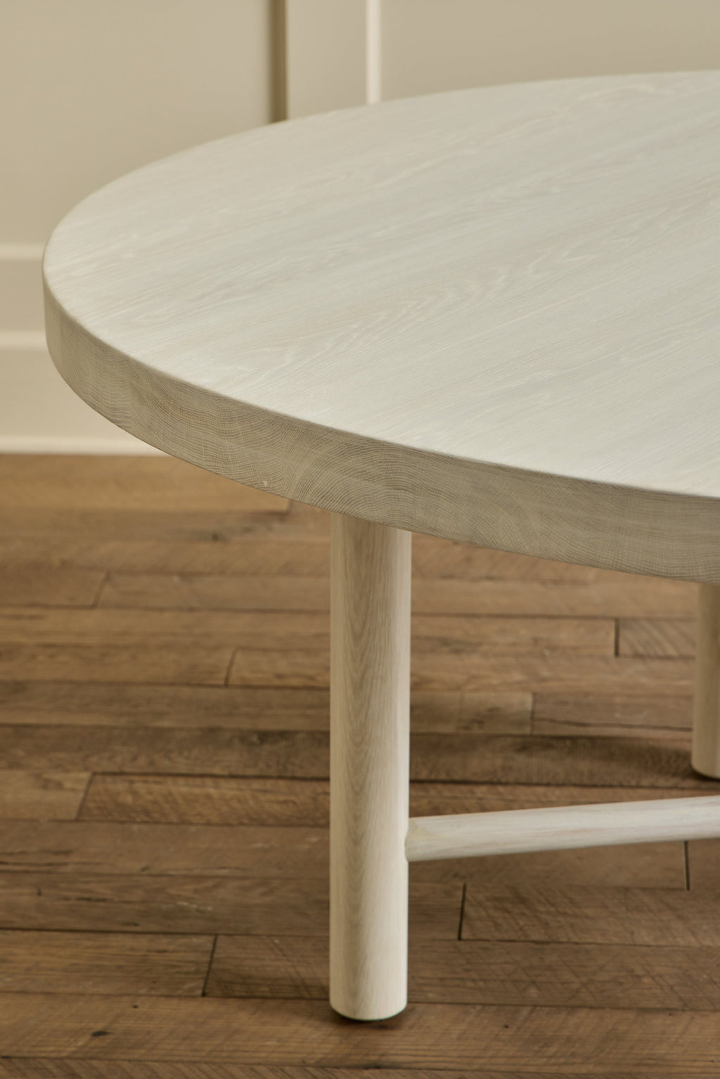Nicky Kehoe - Round Dining Table, 60"