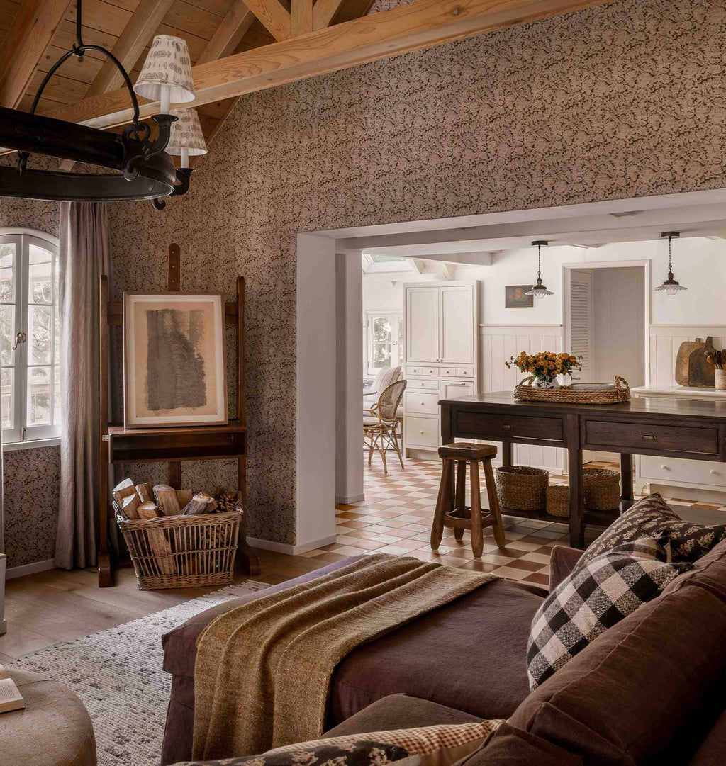 Amber Interiors - Oak Wallpaper