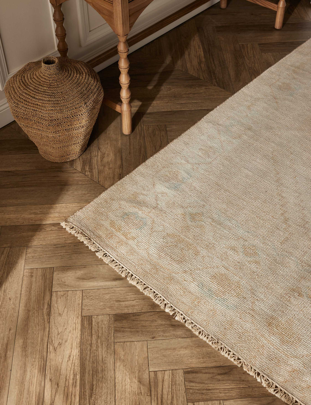 Lulu and Georgia - Lotus Hand - Knotted Wool - Blend Rug