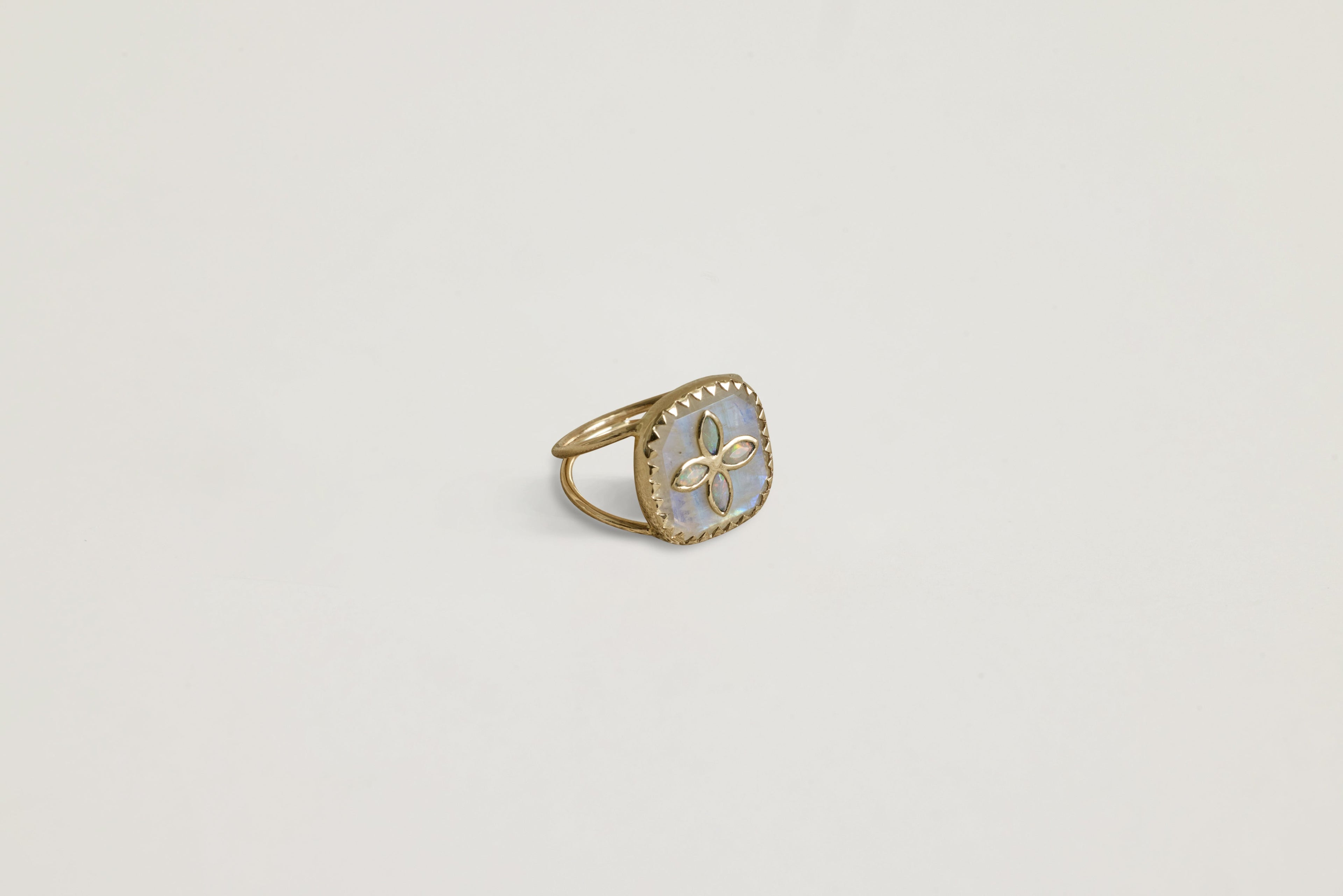 Nicky Kehoe - Bowie N°2 Ring, Moonstone (Size 52)