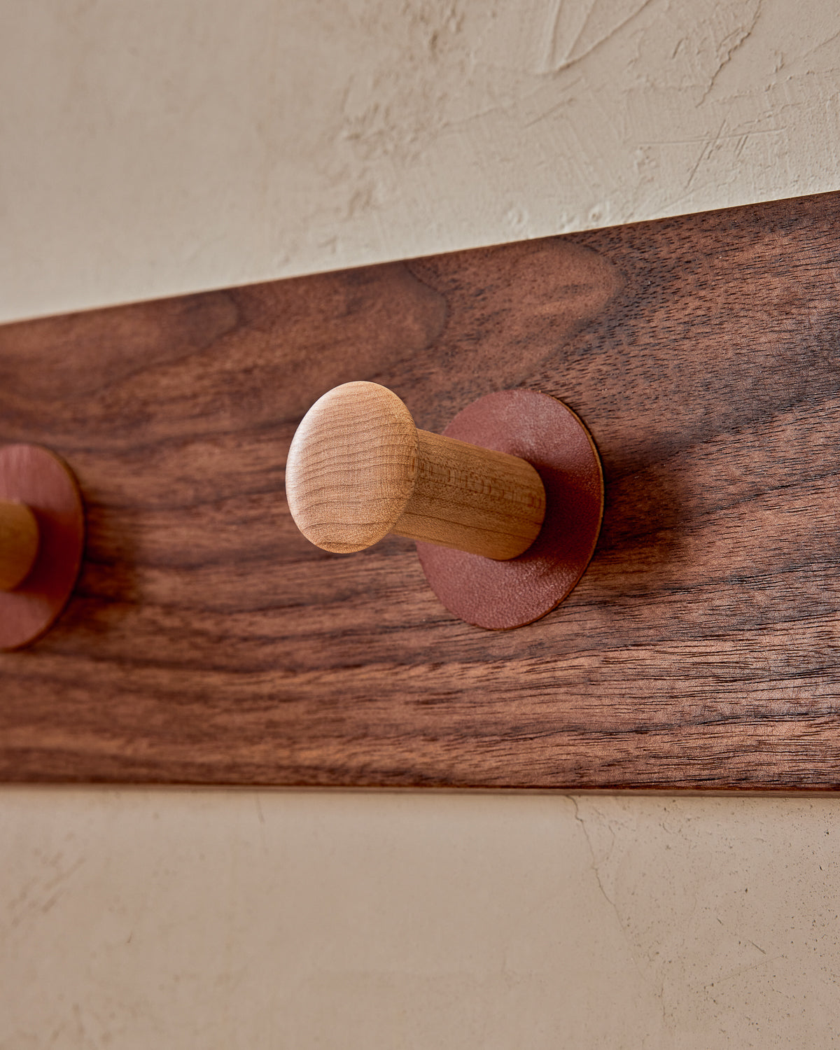 Lostine - Peggy Coat Rack