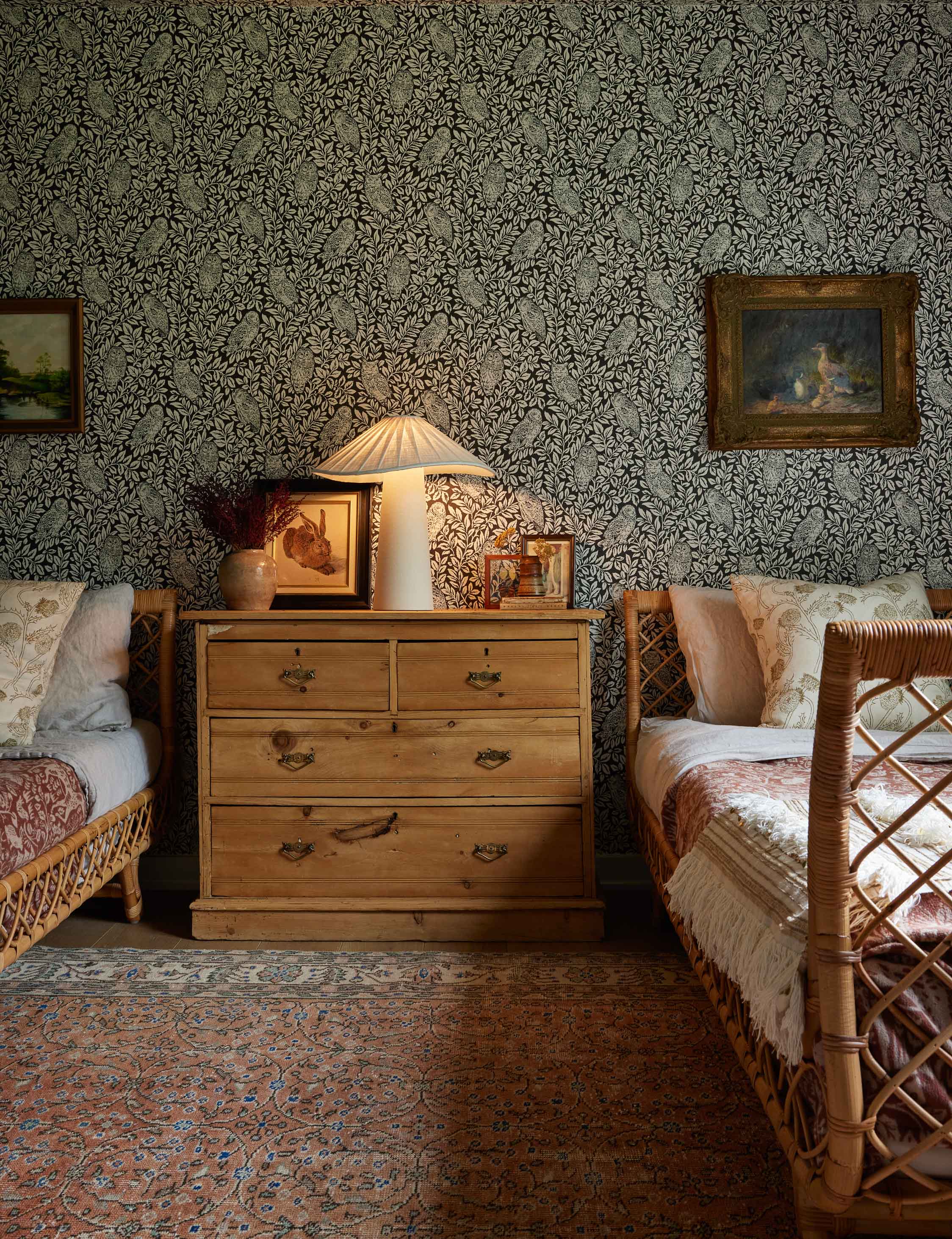 Lulu and Georgia - Snoh Table Lamp