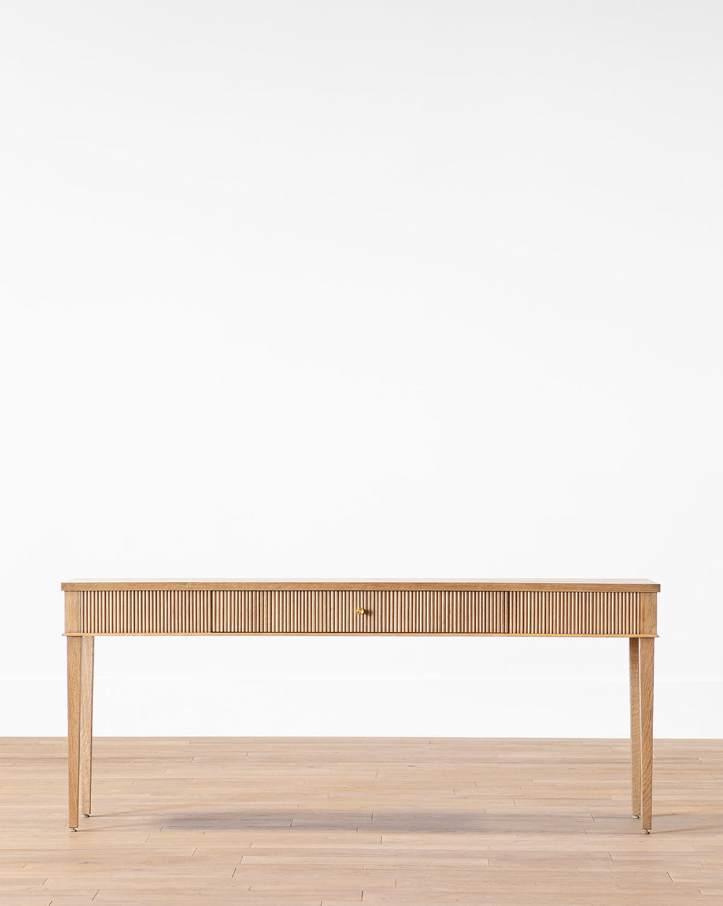 McGee & Co - Pieter Console