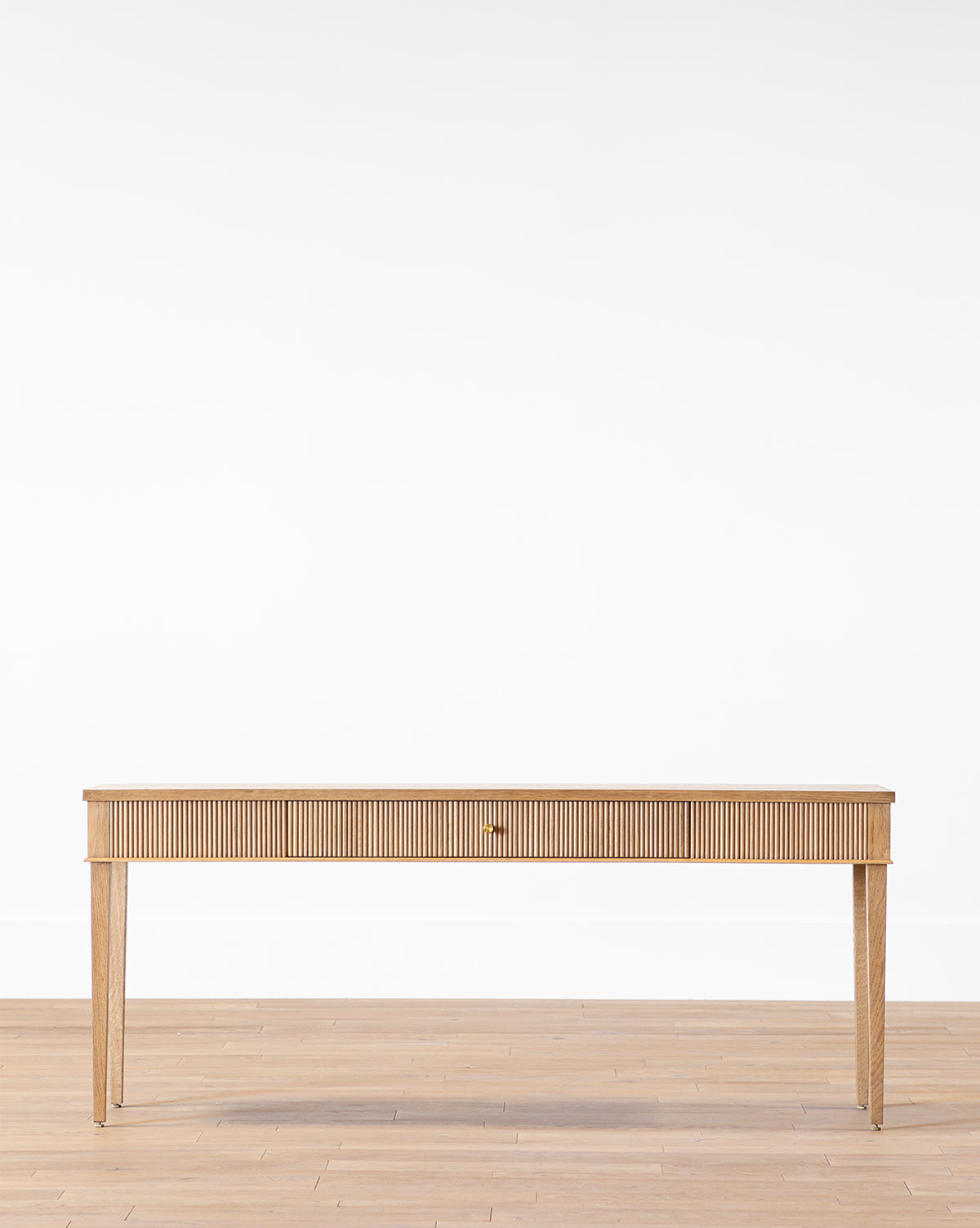 McGee & Co - Pieter Console