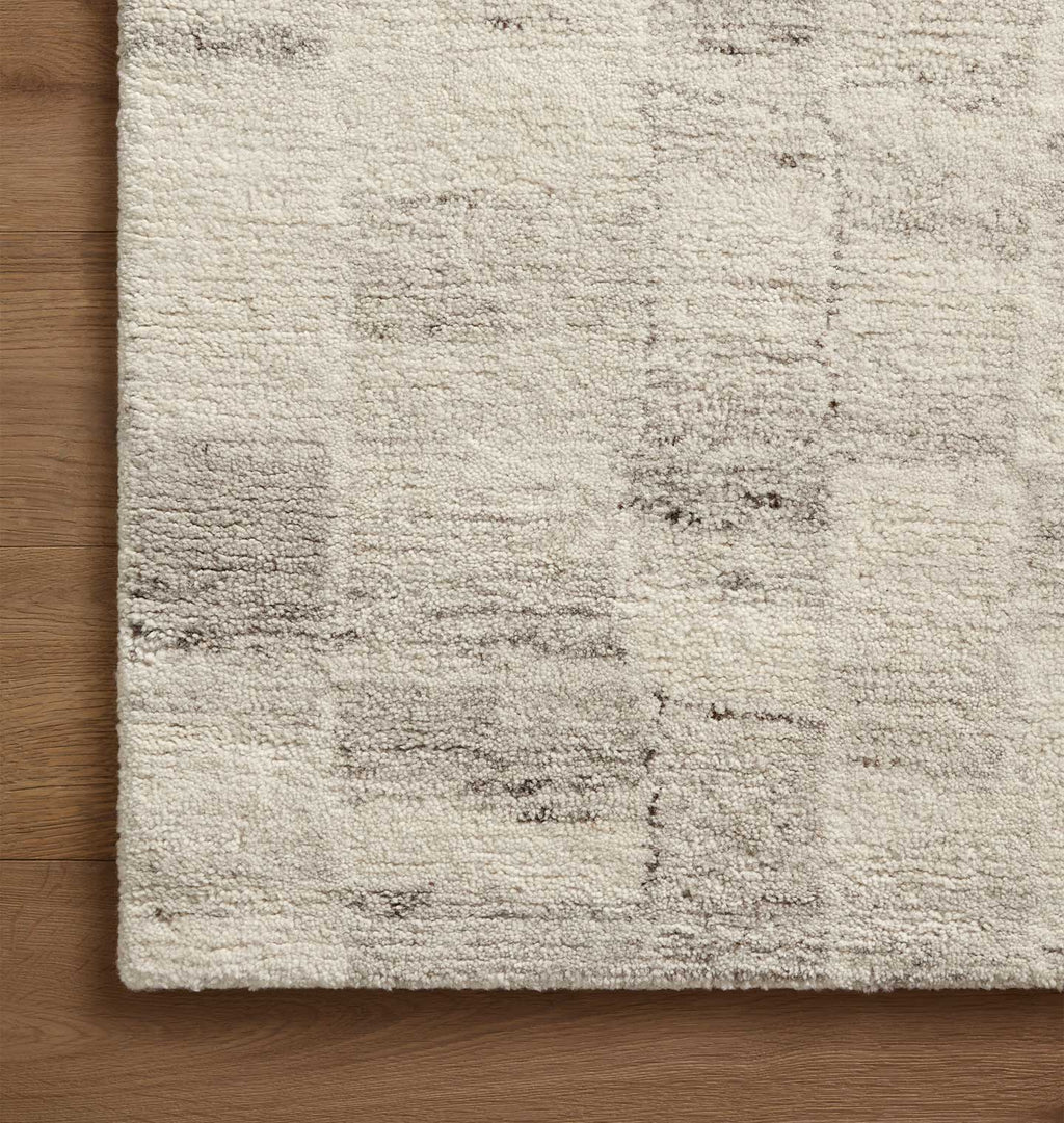 Amber Interiors - Rocky ROC - 01 Ivory / Silver Area Rug