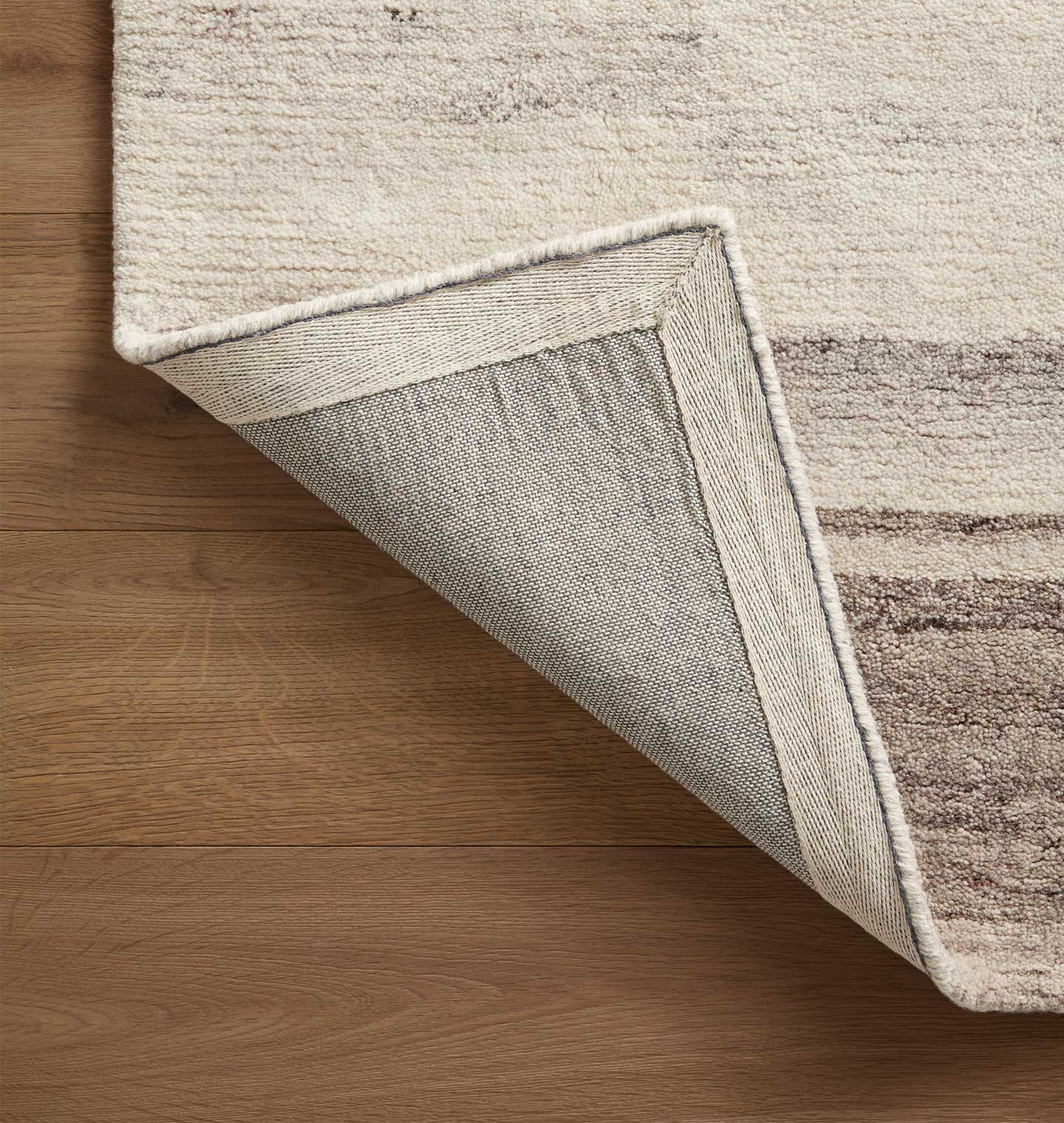Amber Interiors - Rocky ROC - 04 Ivory / Dove Area Rug