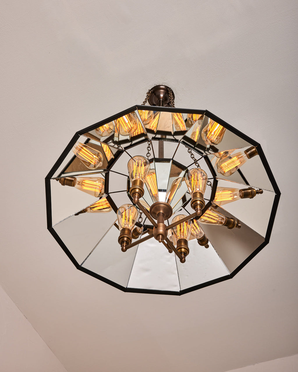 Lostine - Classic Mirror Chandelier