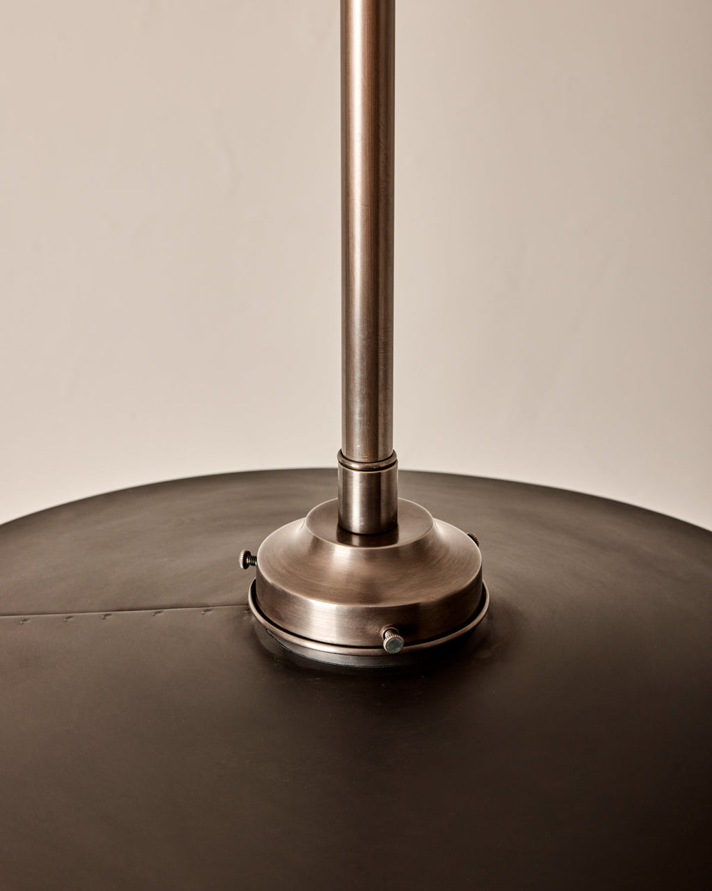Lostine - Classic Mirror Operating Light