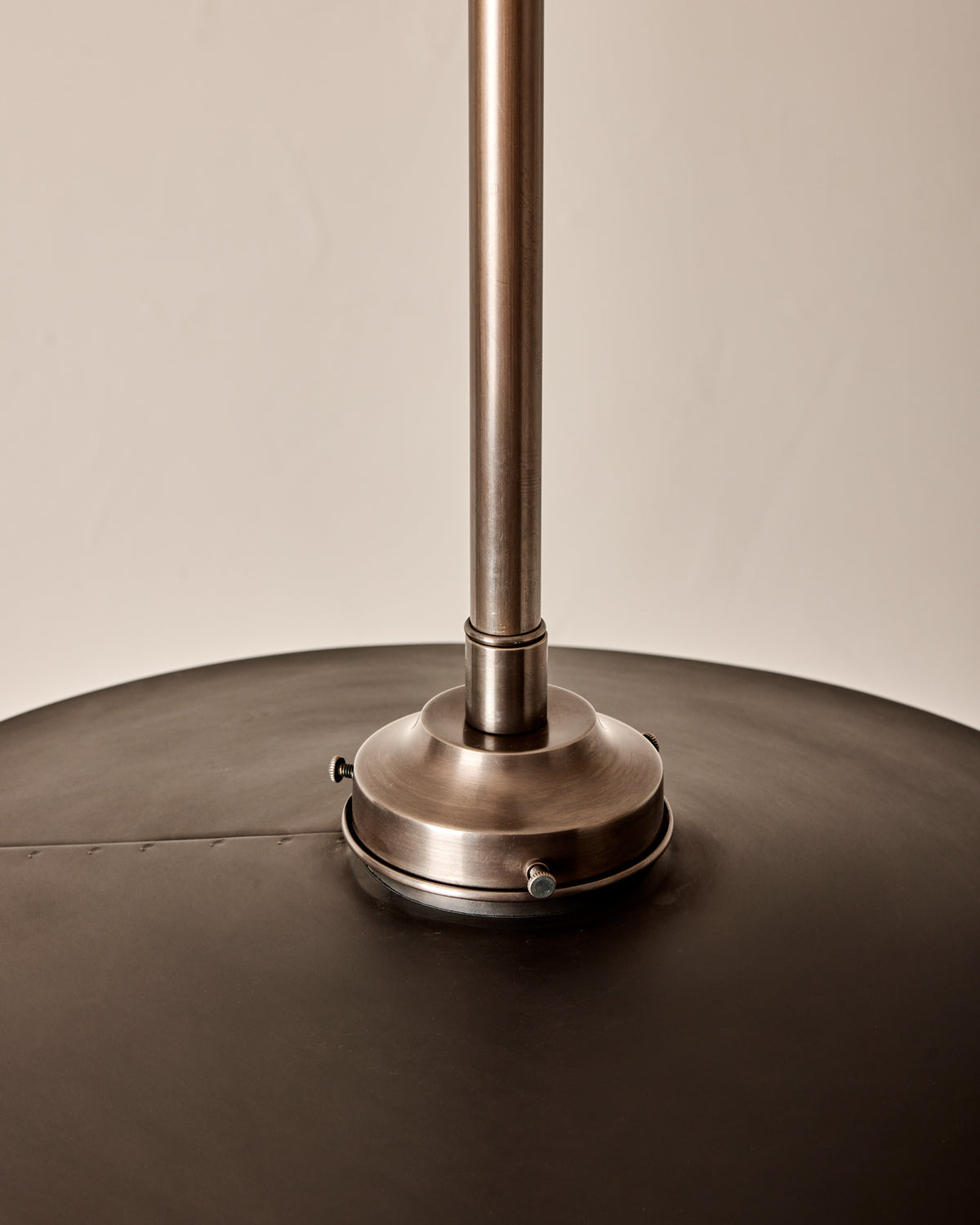 Lostine - Classic Mirror Operating Light