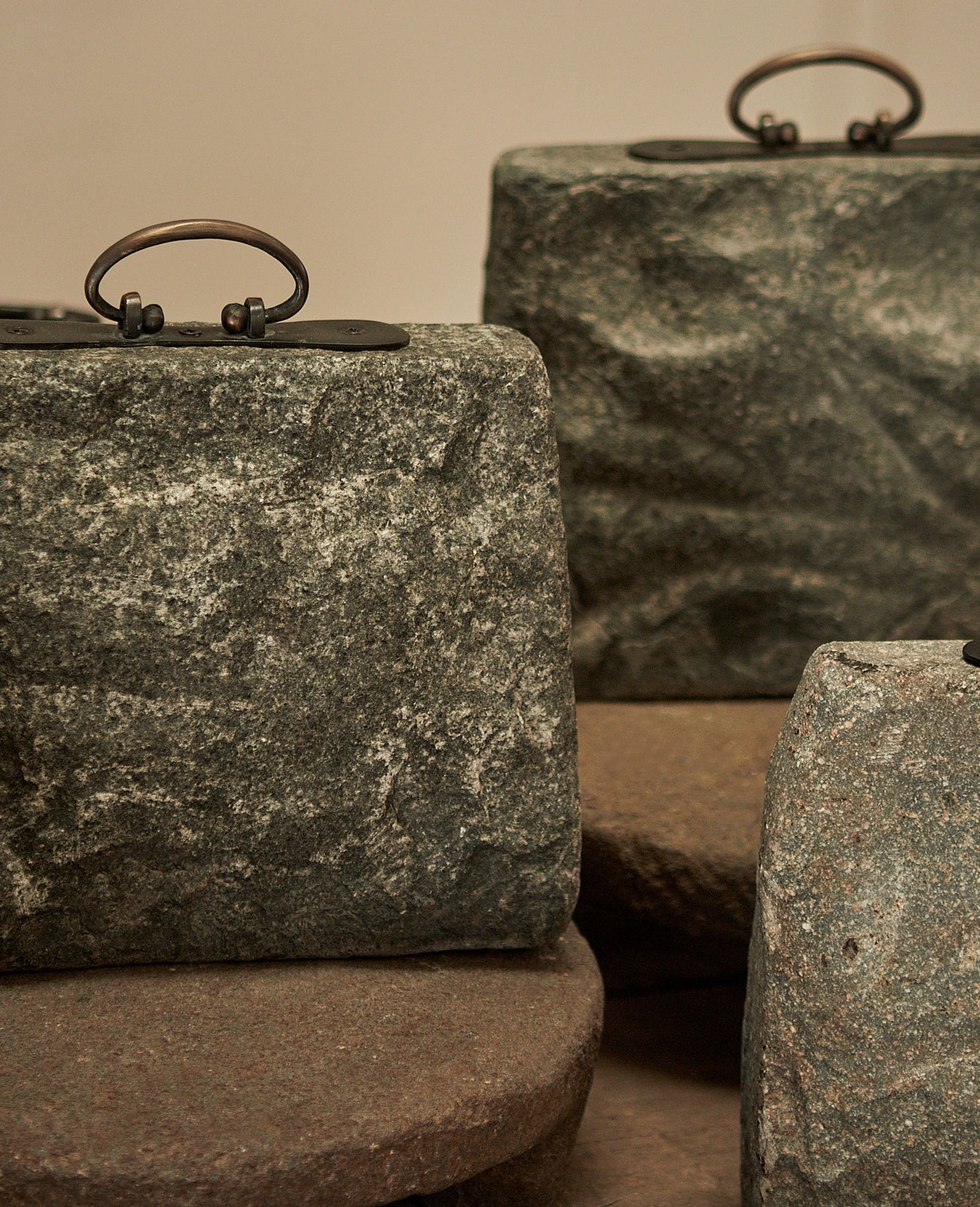Olive Ateliers - River Rock Bag