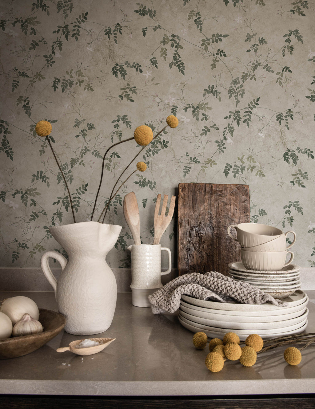 Lulu and Georgia - Scalamandre Irene Wallpaper by Sandberg