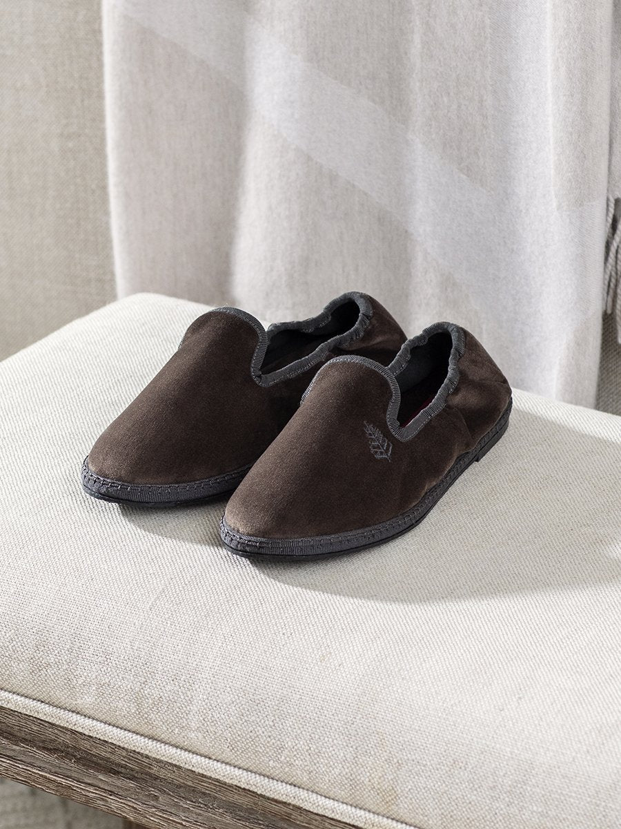 Four Seasons - Velvet Slippers