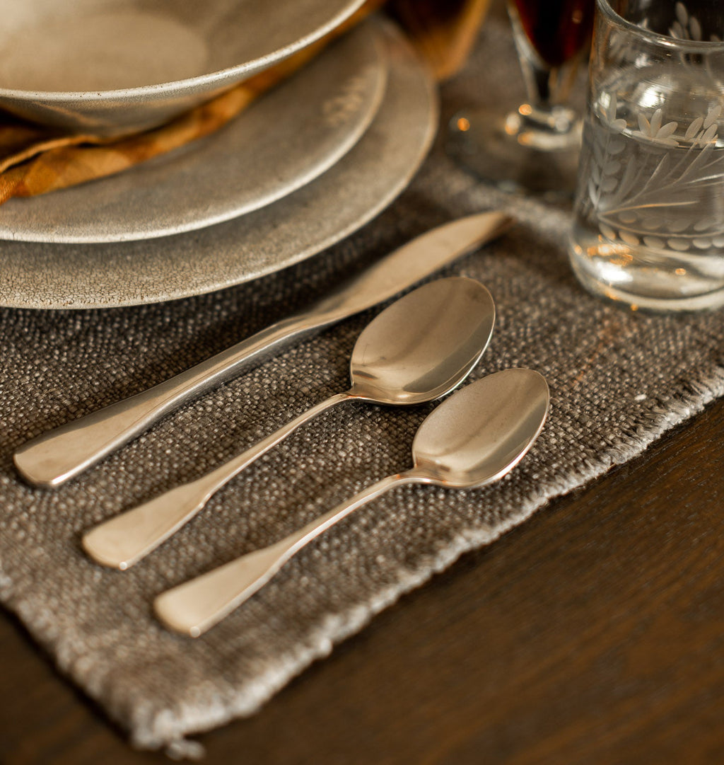 Amber Interiors - Shelburne Flatware