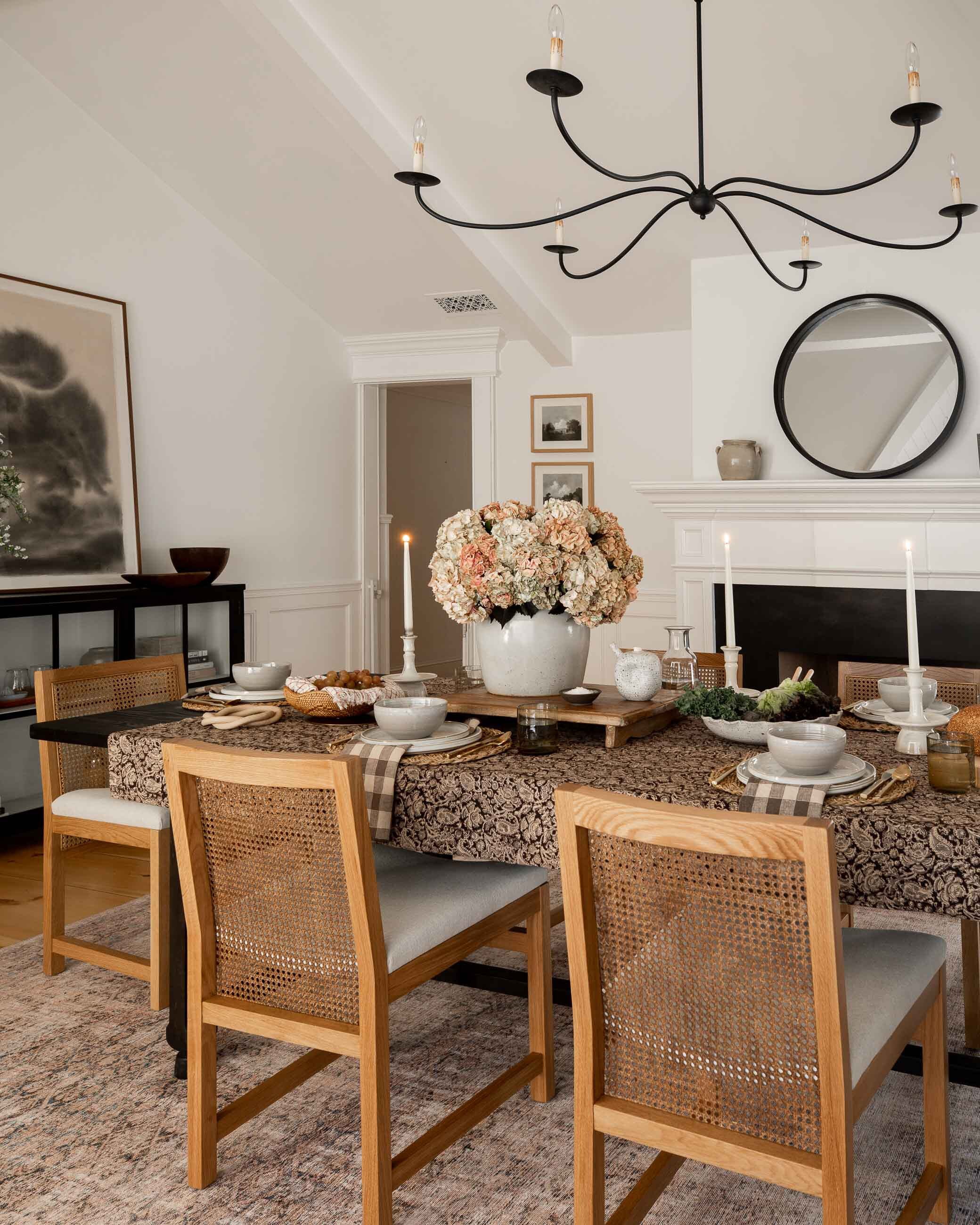 Amber Interiors - Pulpo Black Chandelier