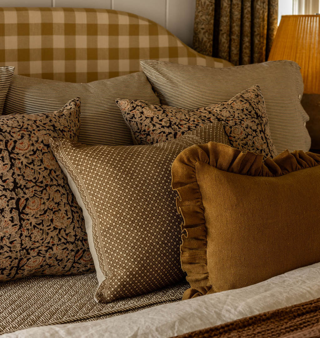 Amber Interiors - Anika Ruffle Lumbar Pillow 14" x 20"