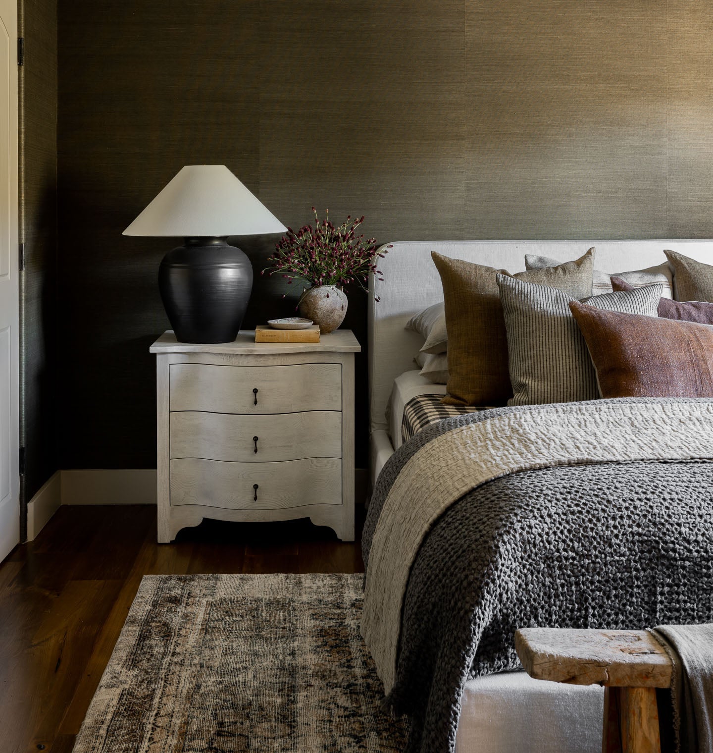 Amber Interiors - Prado Medium Table Lamp