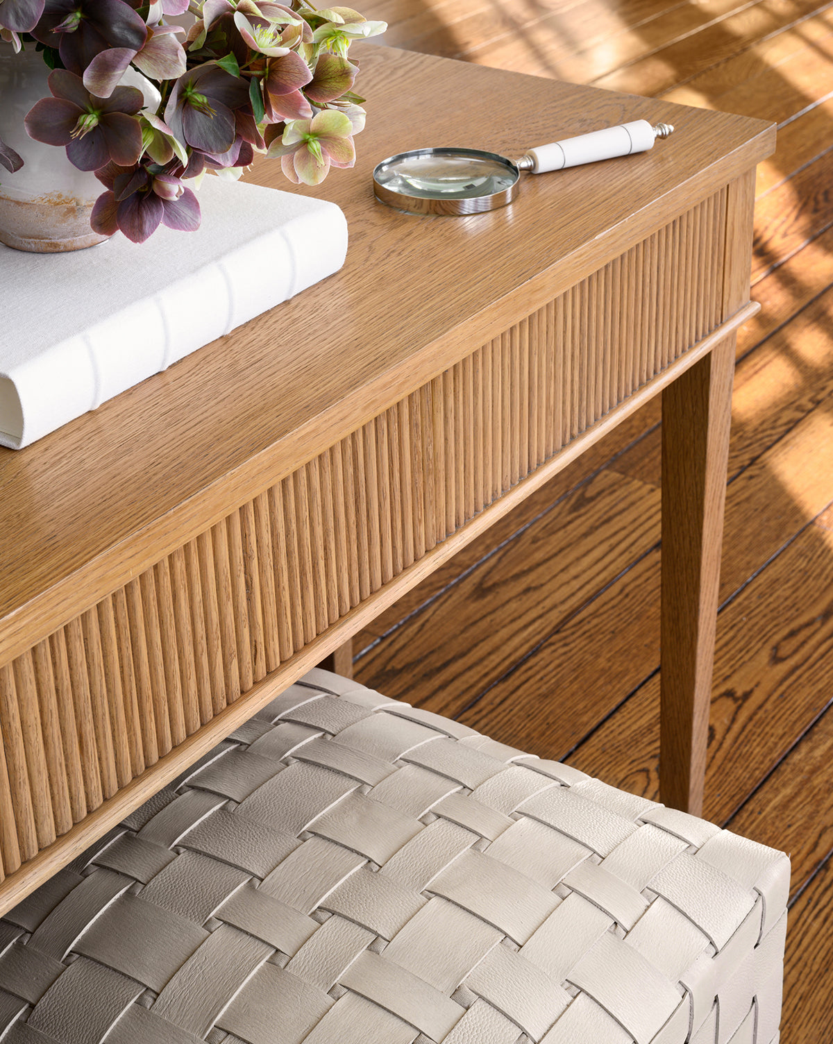 McGee & Co - Pieter Console