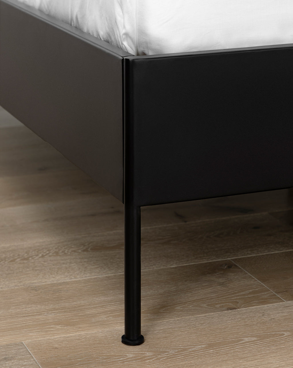 McGee & Co - Sutherland Bed