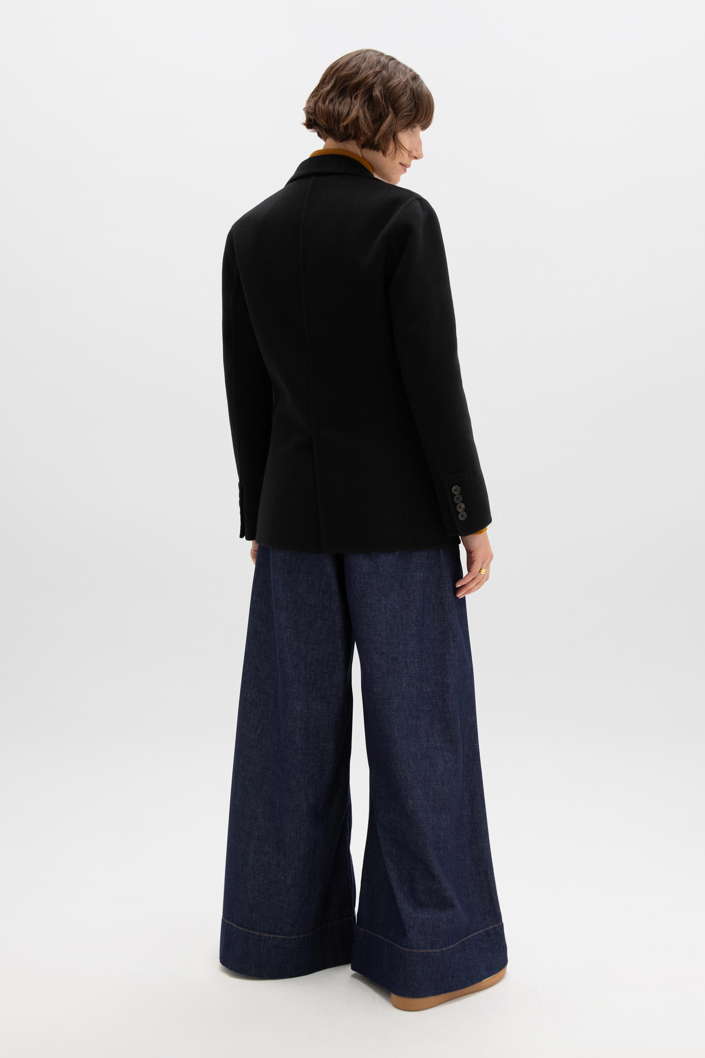 Johnstons of Elgin - Classic Black Cashmere Blazer