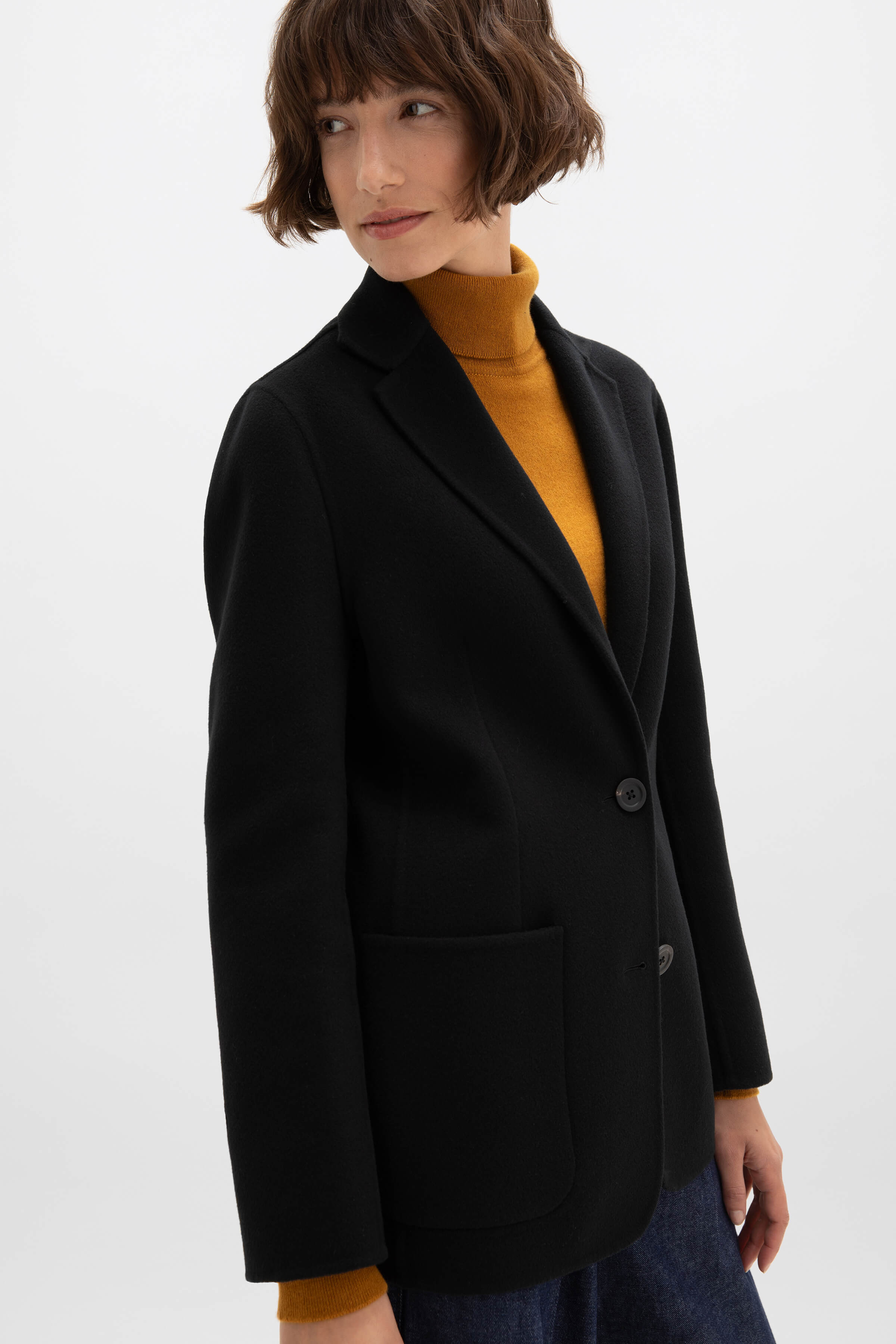 Johnstons of Elgin - Classic Black Cashmere Blazer