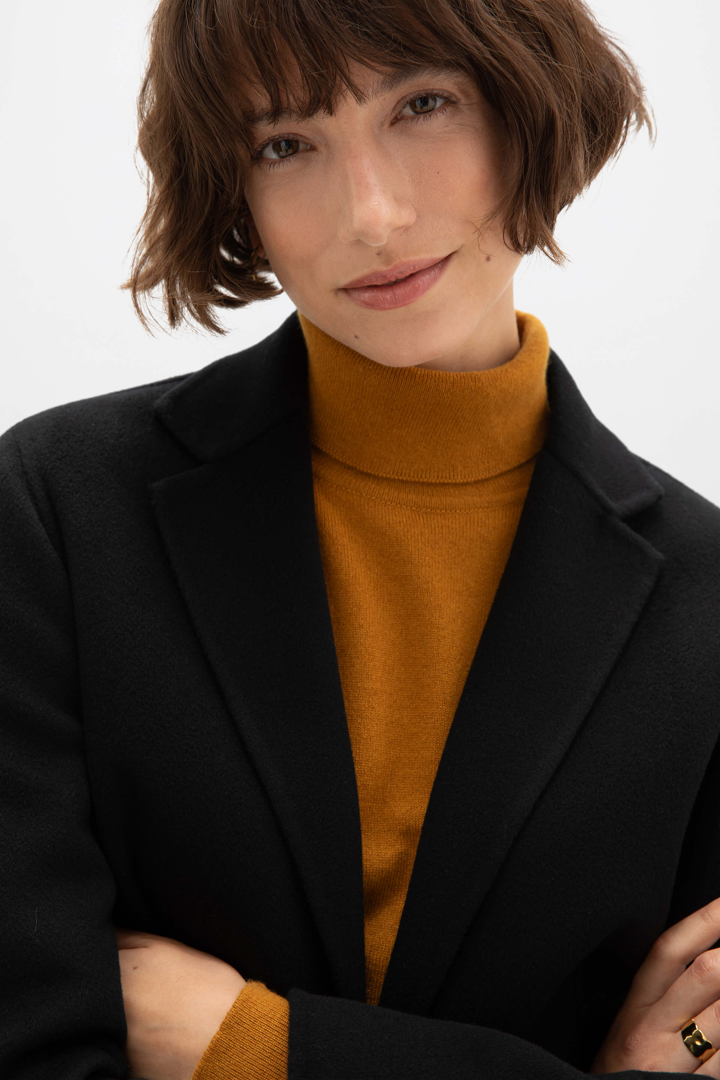 Johnstons of Elgin - Classic Black Cashmere Blazer