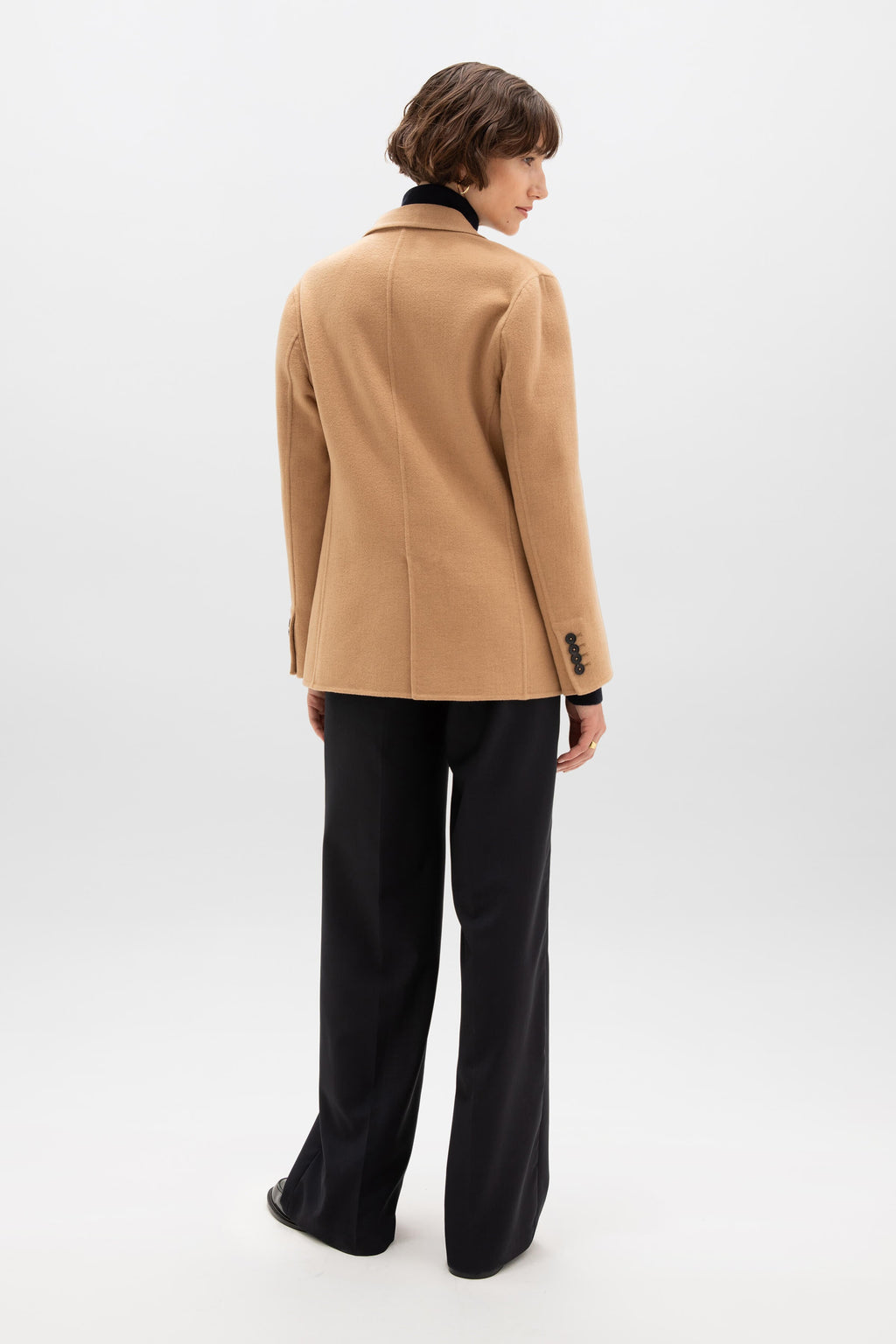 Johnstons of Elgin - Classic Camel Cashmere Blazer