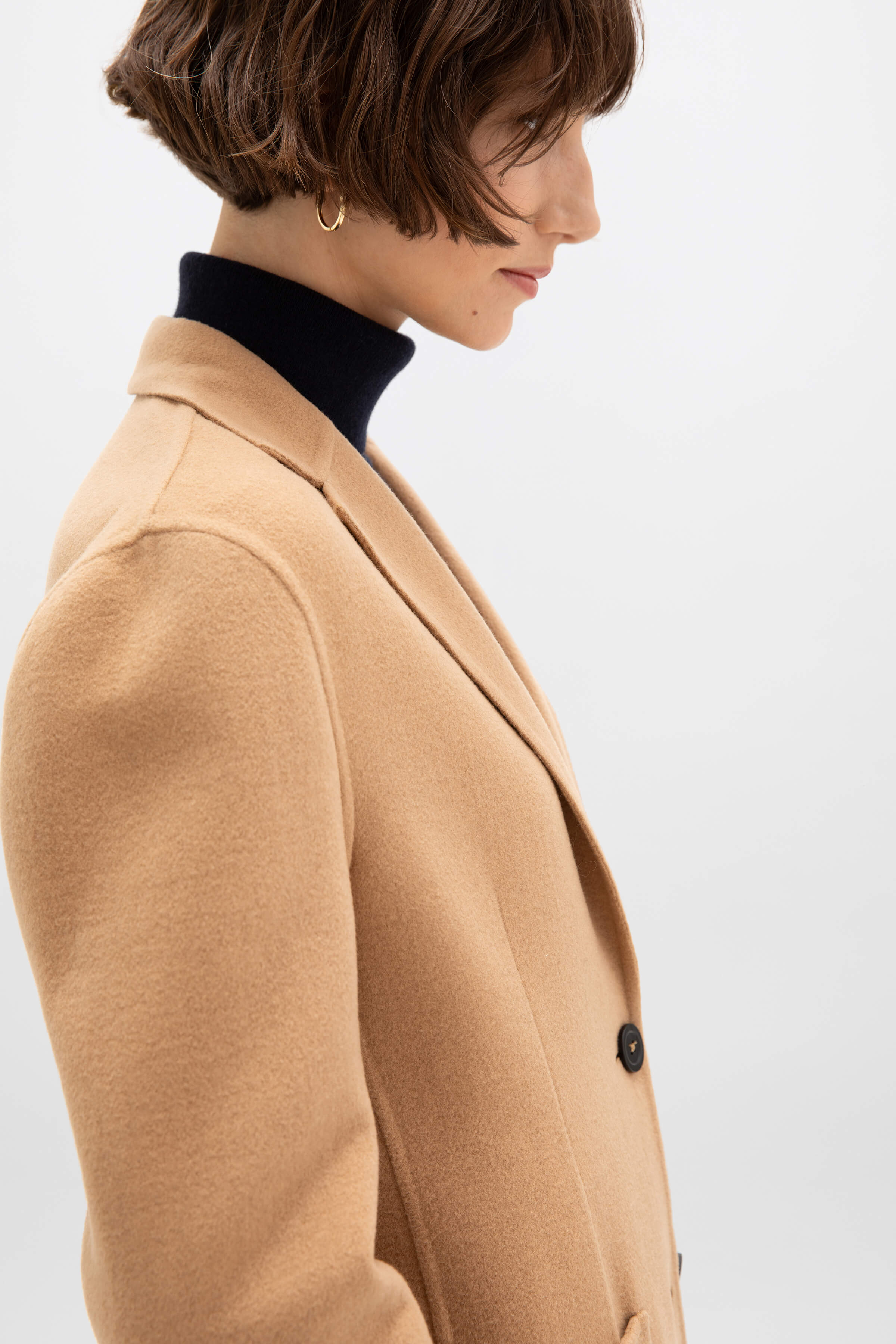 Johnstons of Elgin - Classic Camel Cashmere Blazer