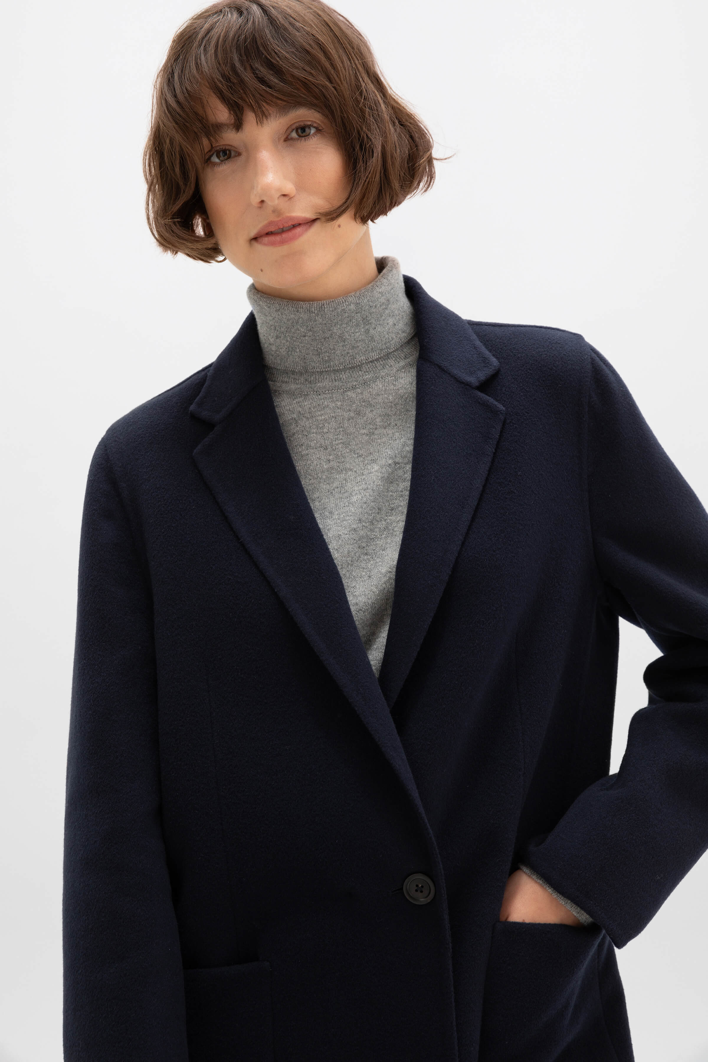 Johnstons of Elgin - Classic Navy Cashmere Coat