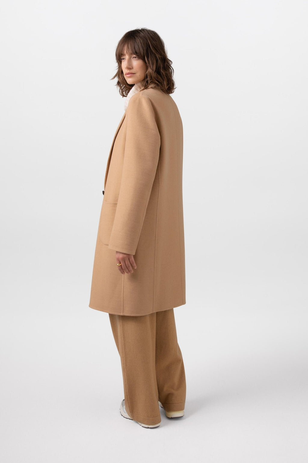 Johnstons of Elgin - Classic Camel Cashmere Coat