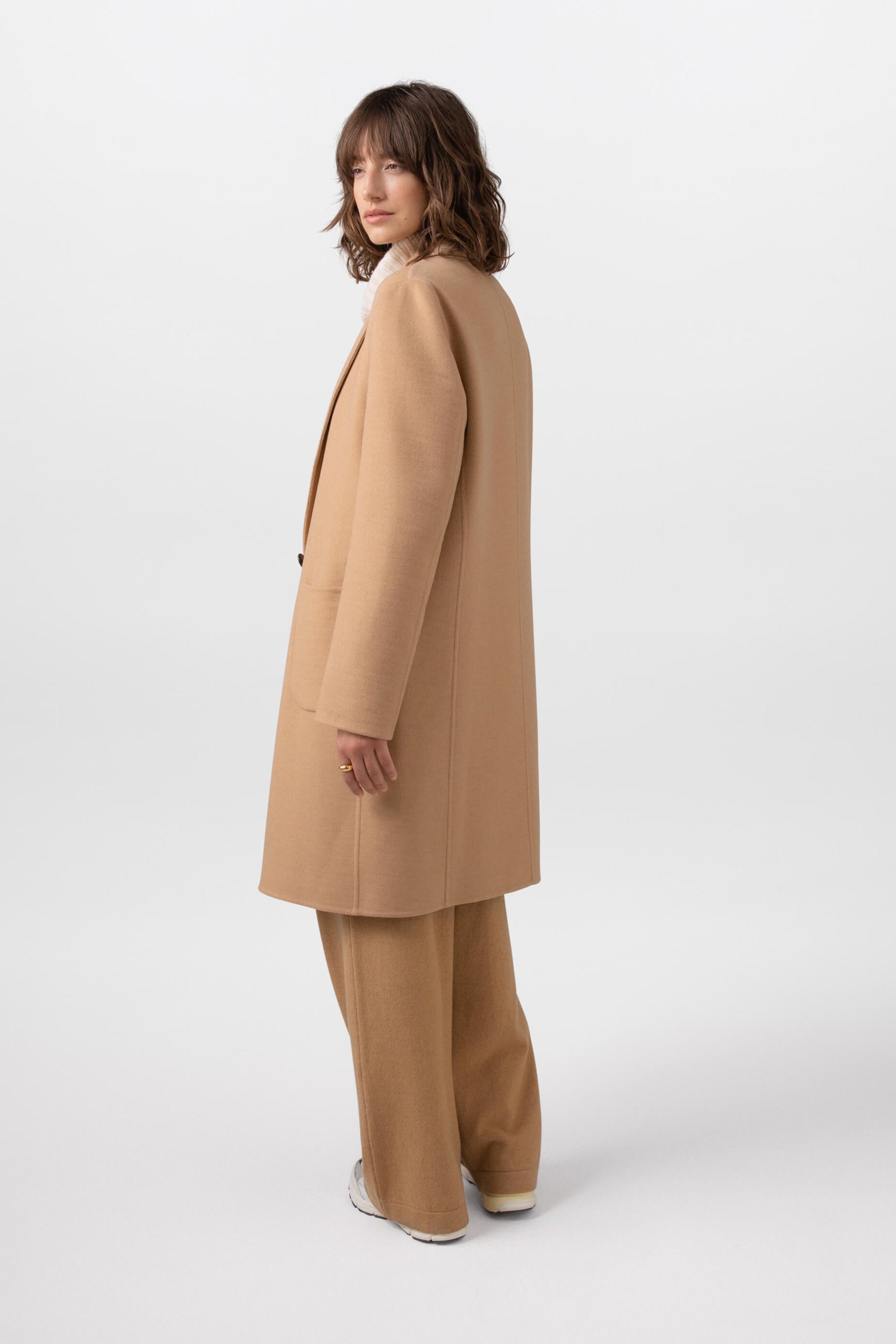 Johnstons of Elgin - Classic Camel Cashmere Coat