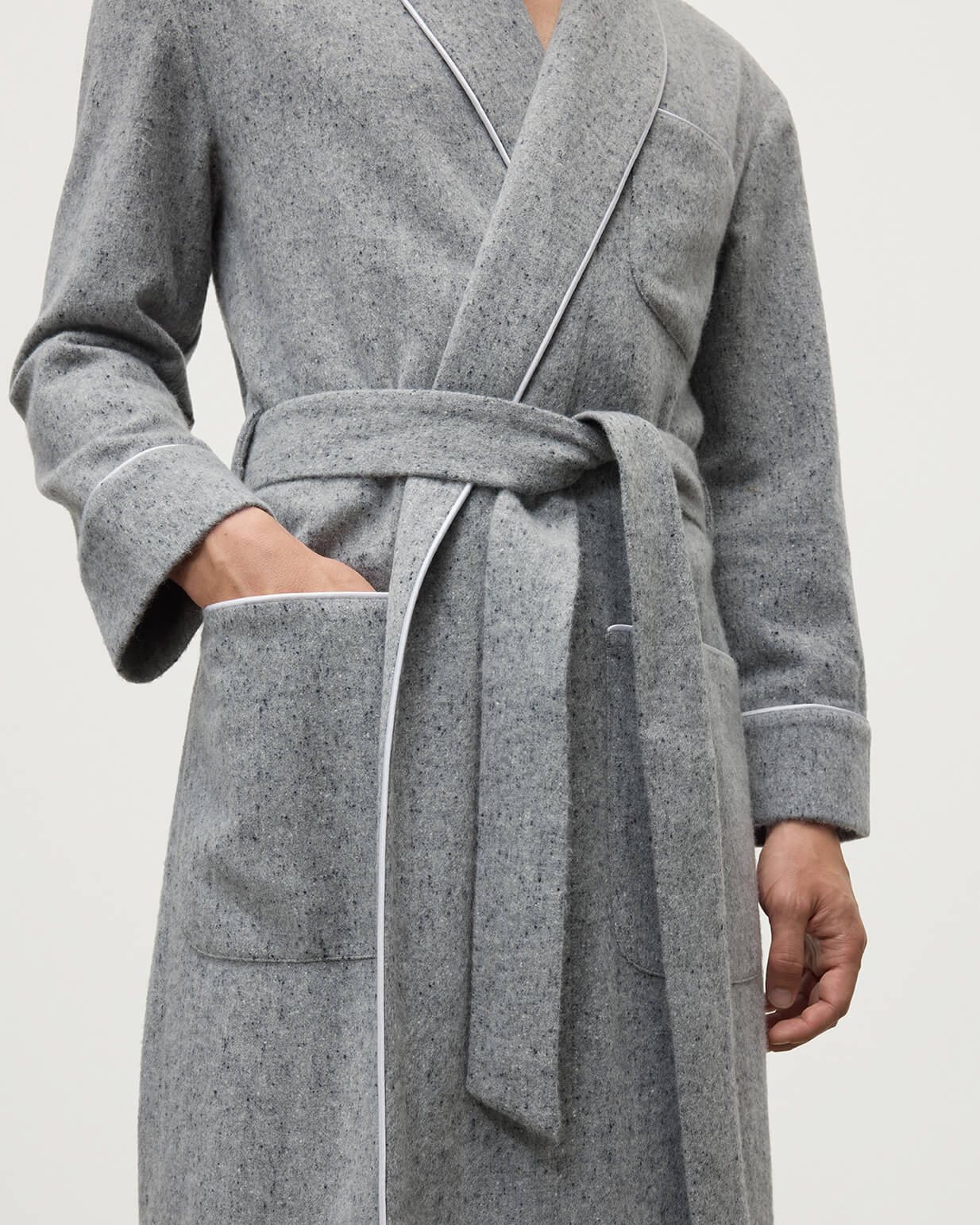 Johnstons of Elgin - Donegal Cashmere Grey Dressing Gown
