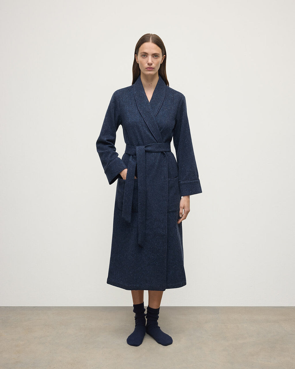 Johnstons of Elgin - Donegal Cashmere Navy Dressing Gown
