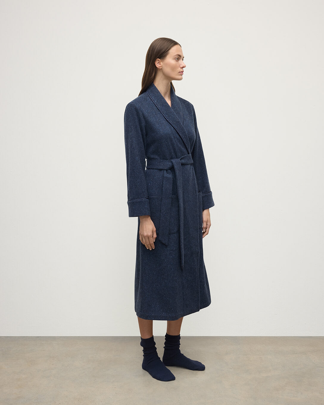 Johnstons of Elgin - Donegal Cashmere Navy Dressing Gown