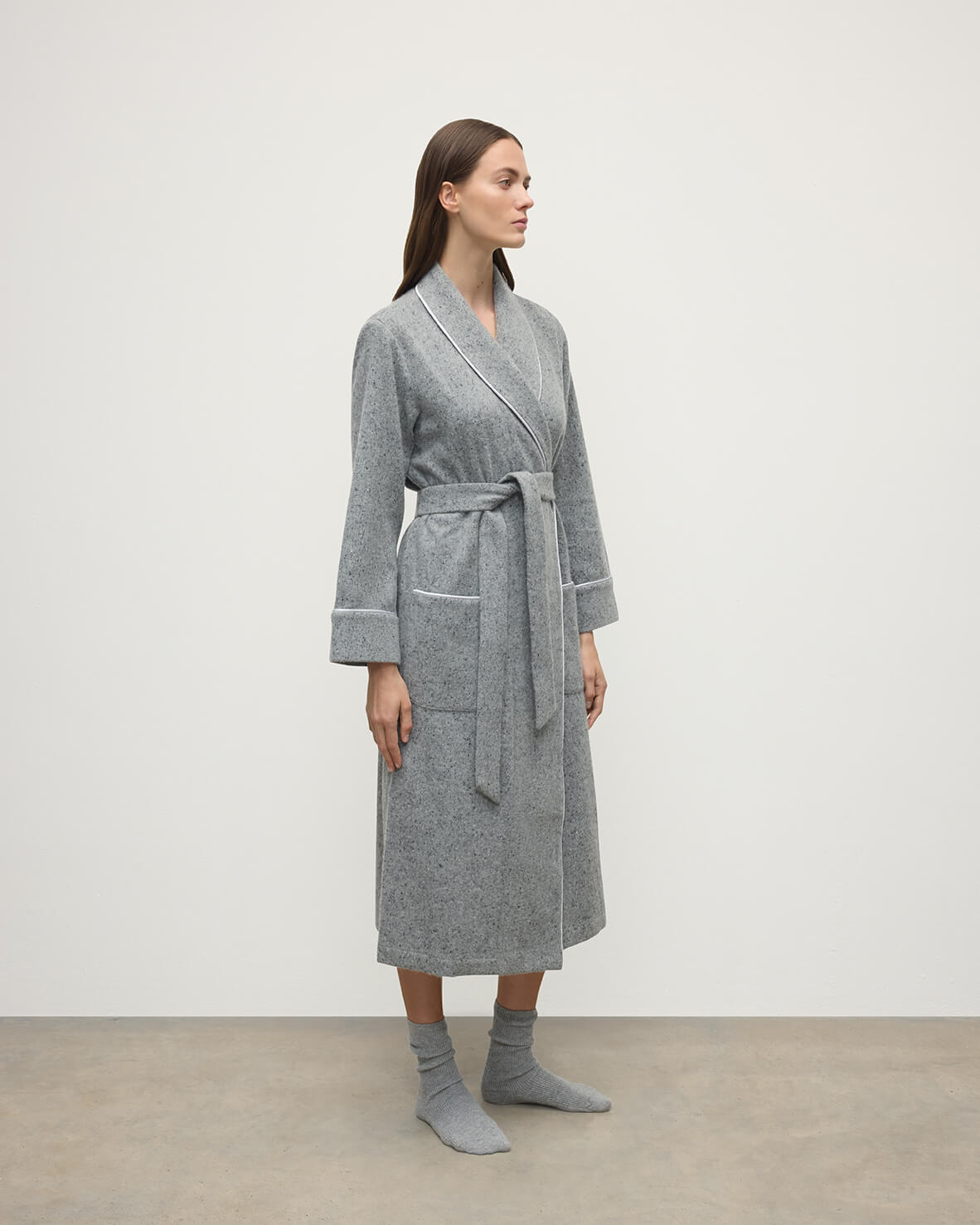 Johnstons of Elgin - Donegal Cashmere Light Grey Dressing Gown