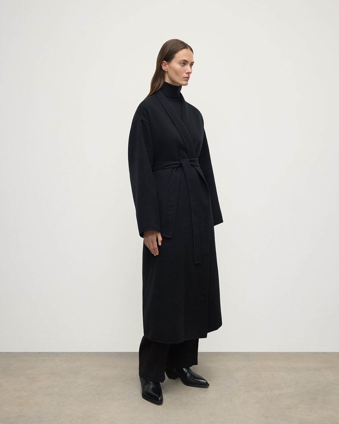 Johnstons of Elgin - Black Cashmere Wrap Coat