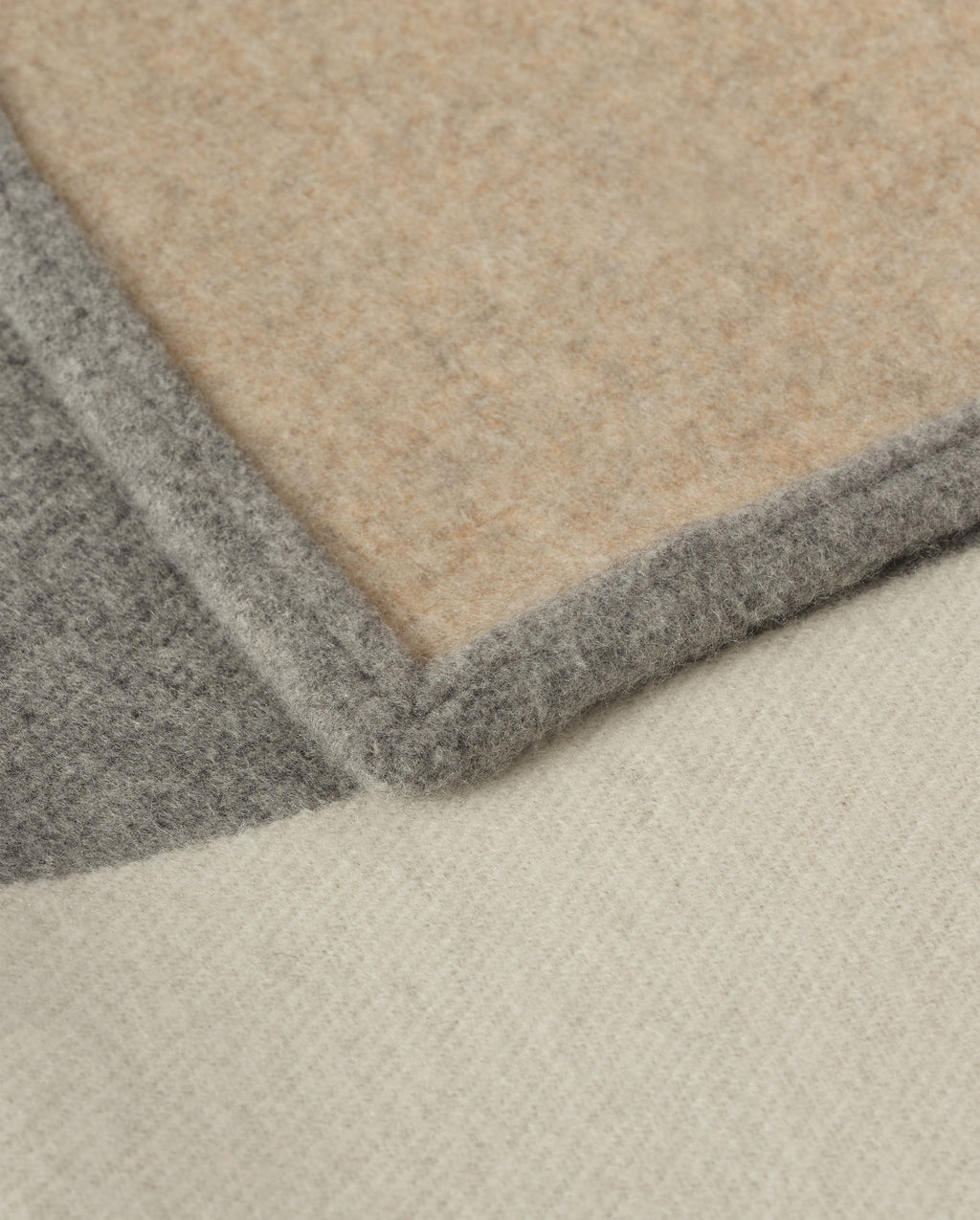 Johnstons of Elgin - Art Geometric Grey & Natural Cashmere Throw