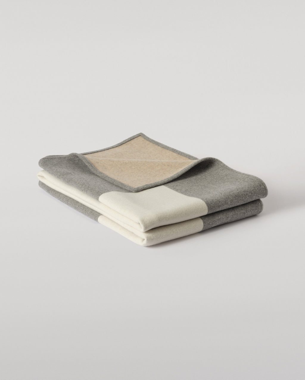 Johnstons of Elgin - Art Geometric Grey & Natural Cashmere Throw
