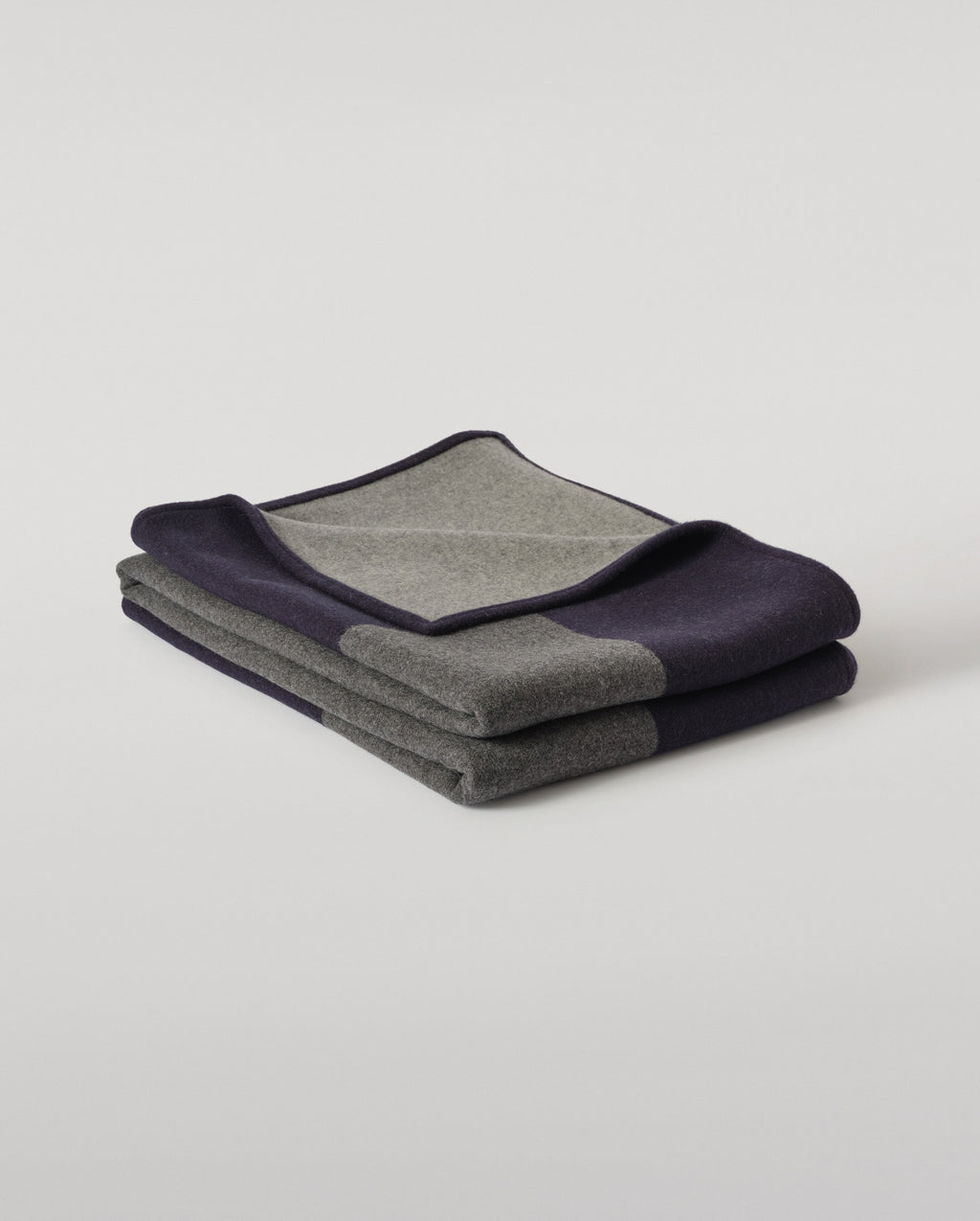 Johnstons of Elgin - Art Geometric Navy & Grey Cashmere Throw