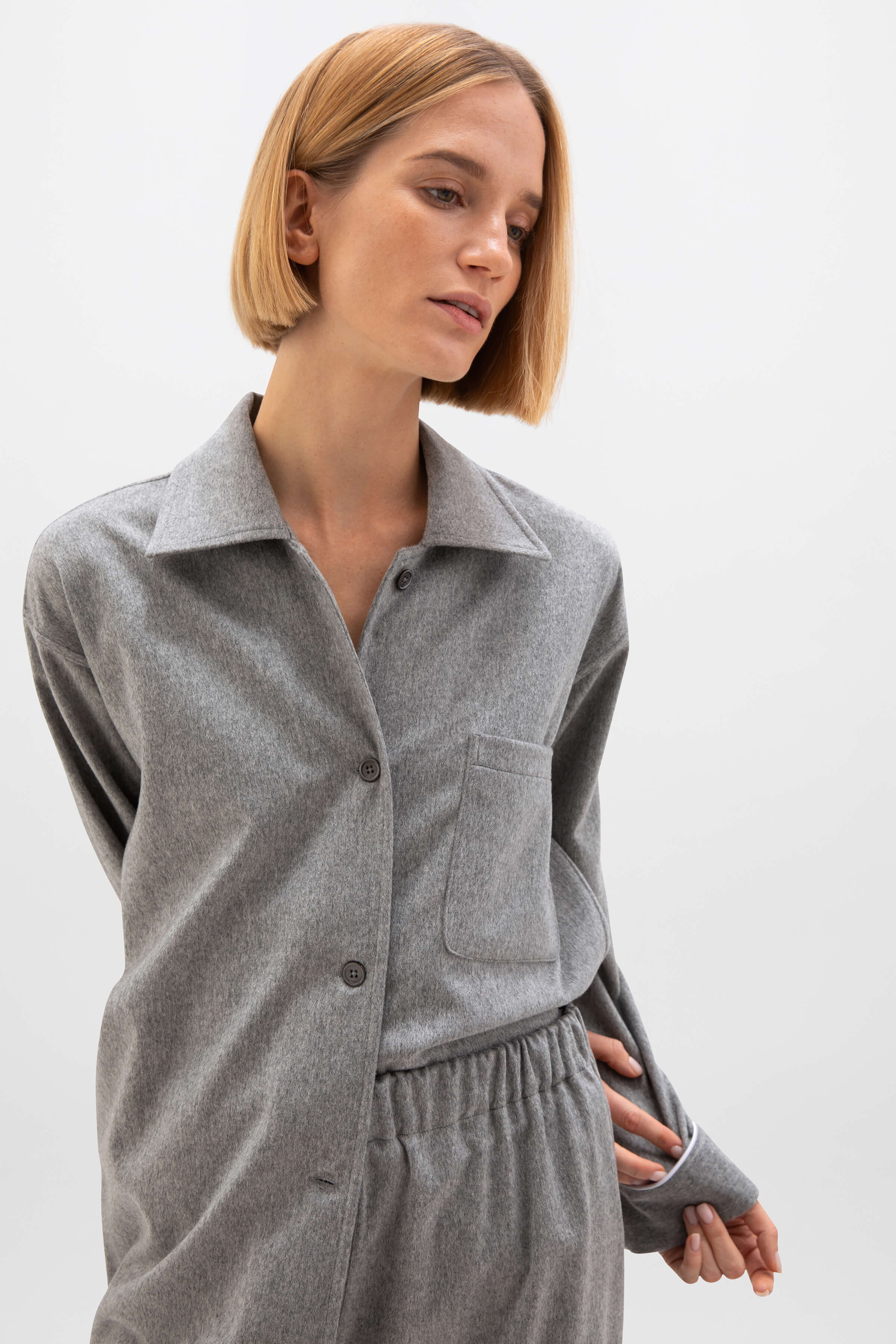 Johnstons of Elgin - Light Grey Cashmere Pyjama Lounge Set