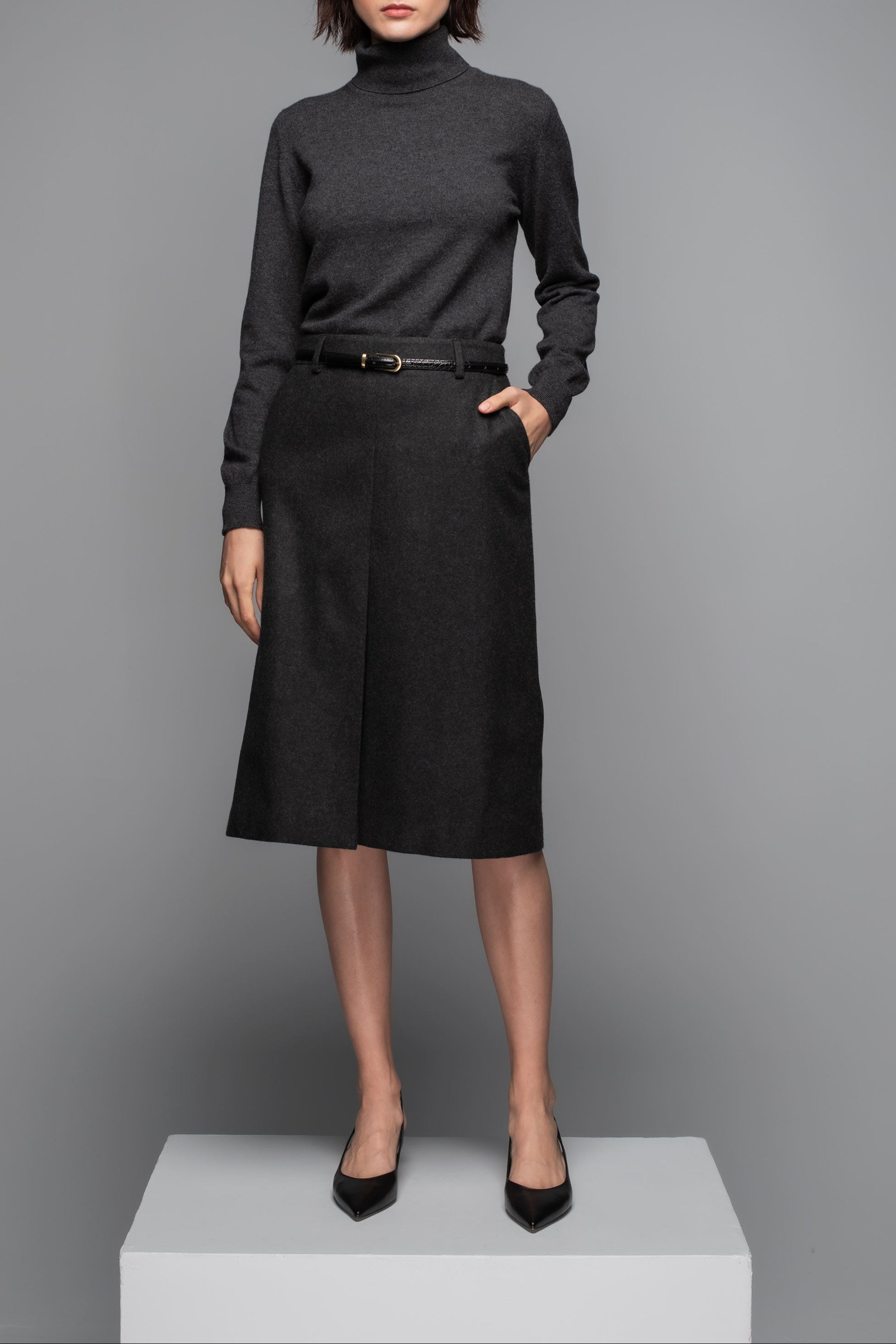 Johnstons of Elgin - Merino & Cashmere Mid Grey Box Pleat Skirt