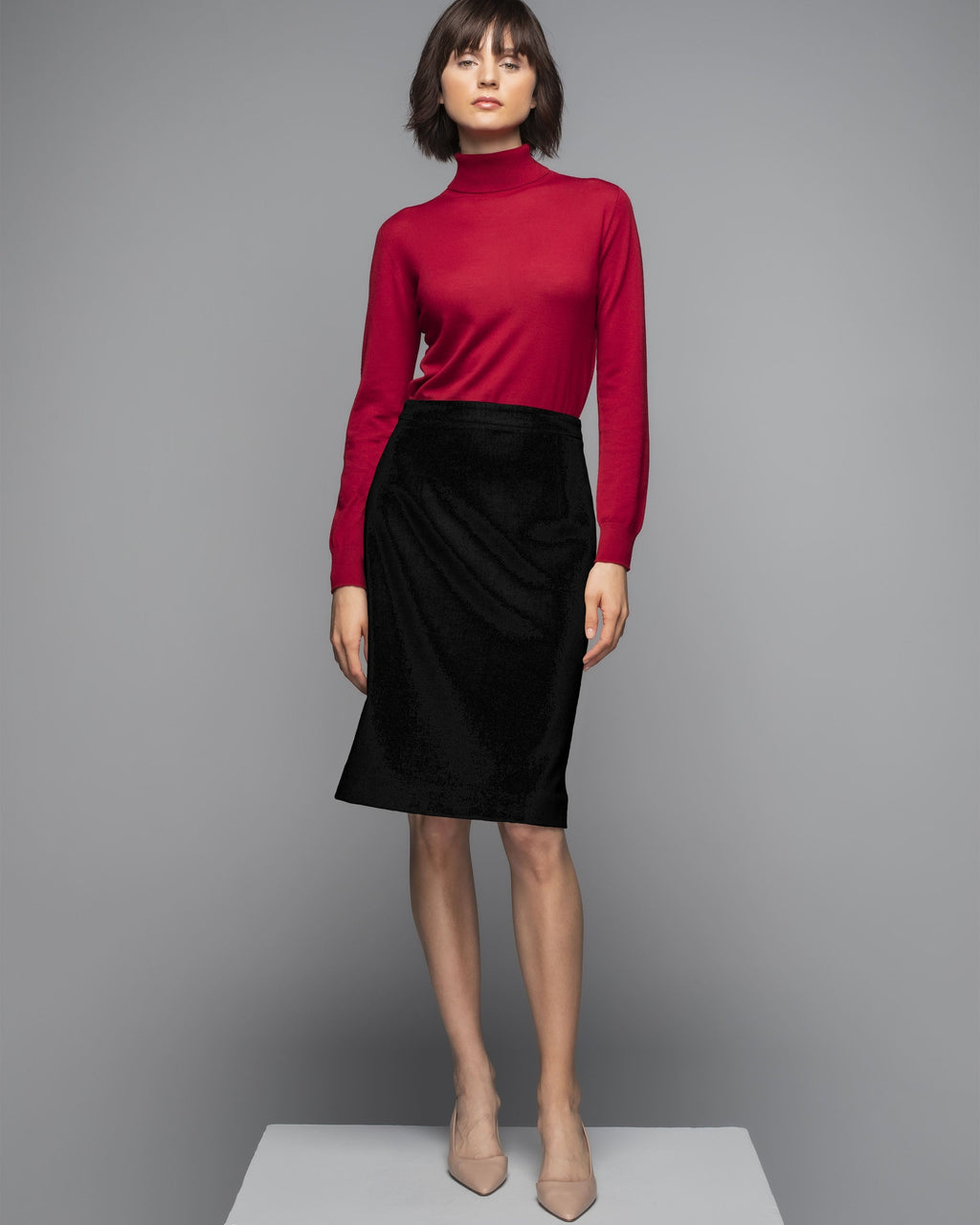 Johnstons of Elgin - Black Merino Cashmere Pencil Skirt