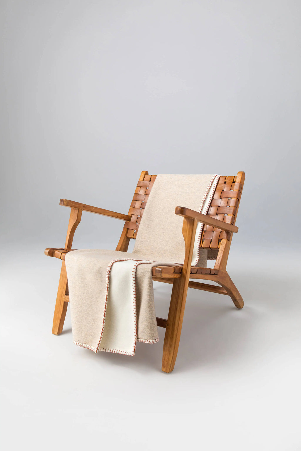 Johnstons of Elgin - Reversible Blanket Stitched Cream Throw
