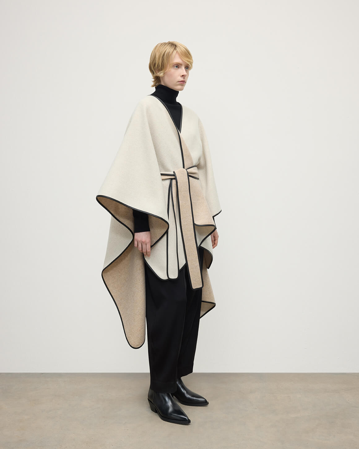 Johnstons of Elgin - Belted Cream Wool & Cashmere Cape