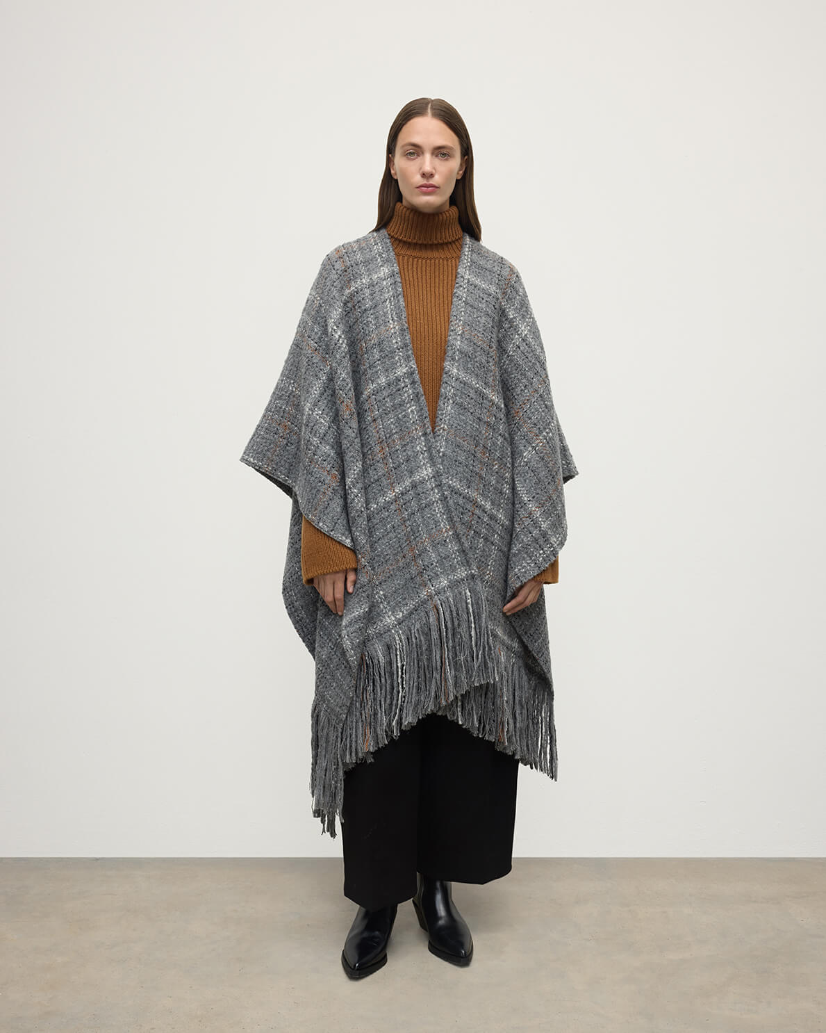 Johnstons of Elgin - Grey Texture Cape