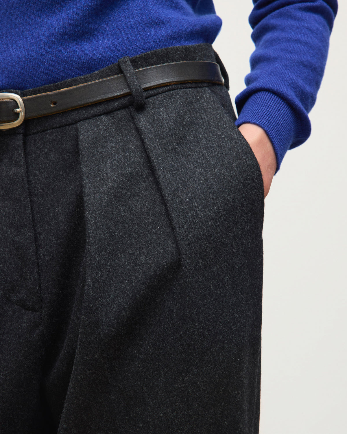 Johnstons of Elgin - Macara Charcoal Pleated Trousers